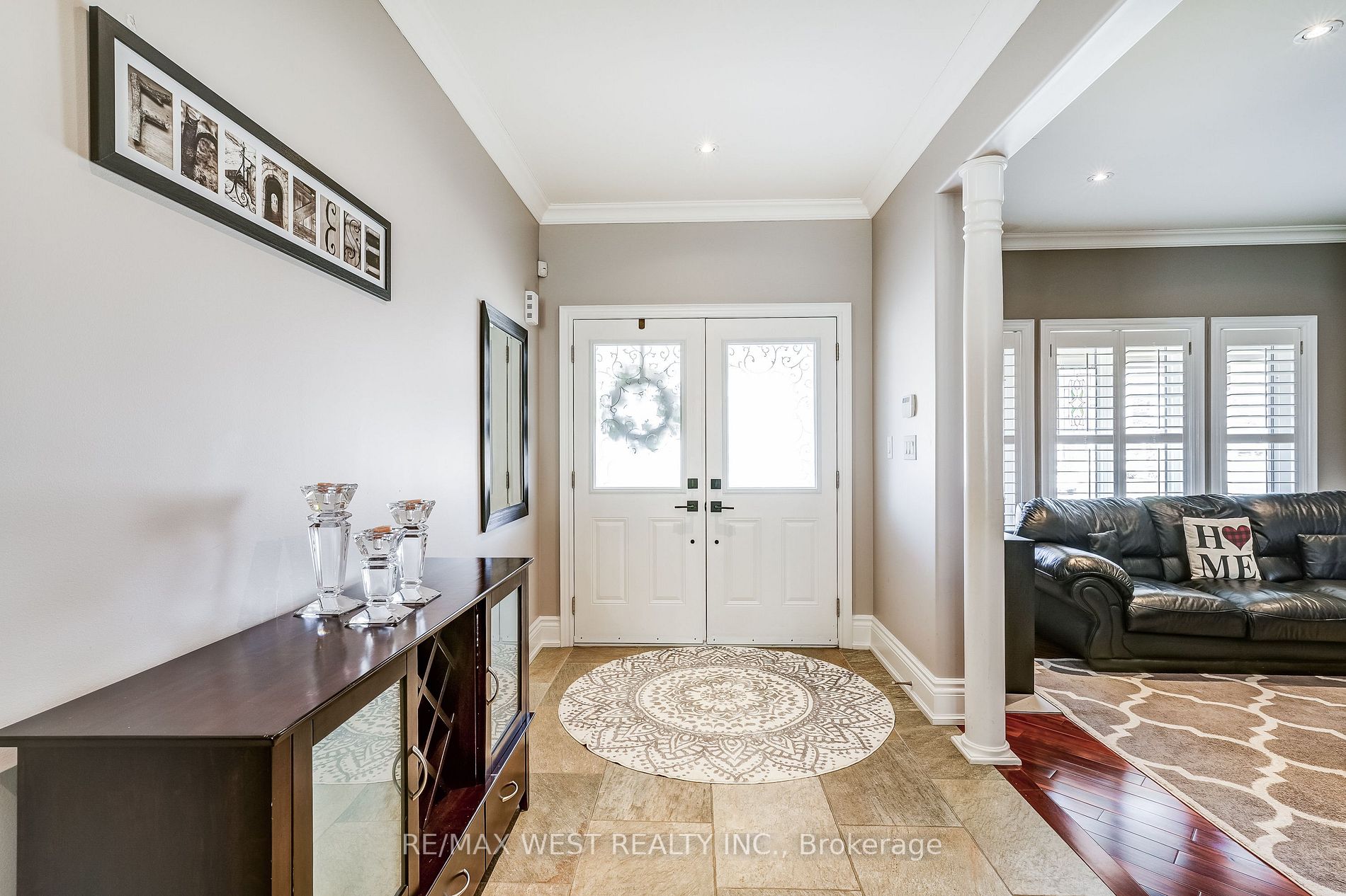 17 Antrim Crt
