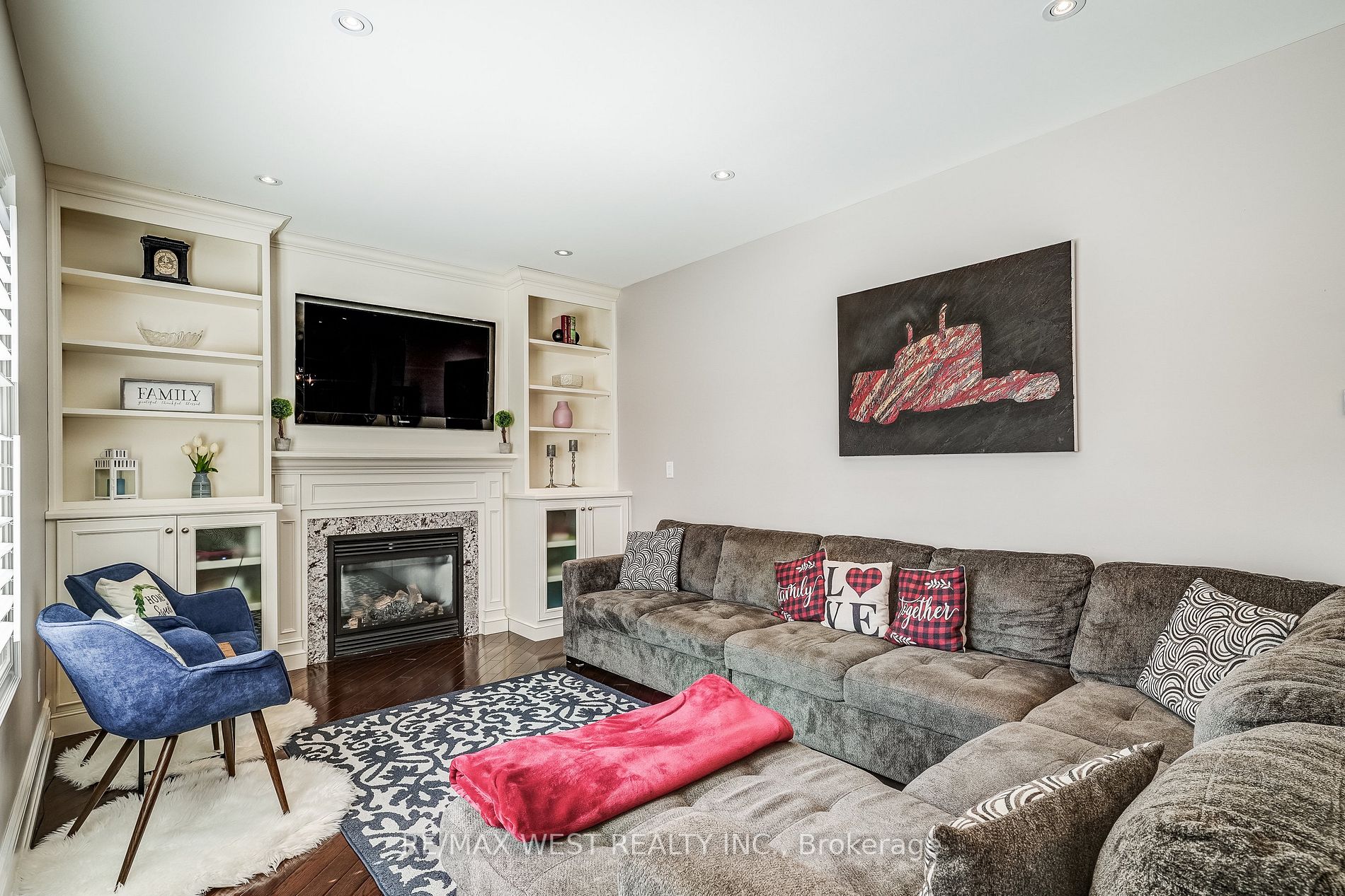 17 Antrim Crt