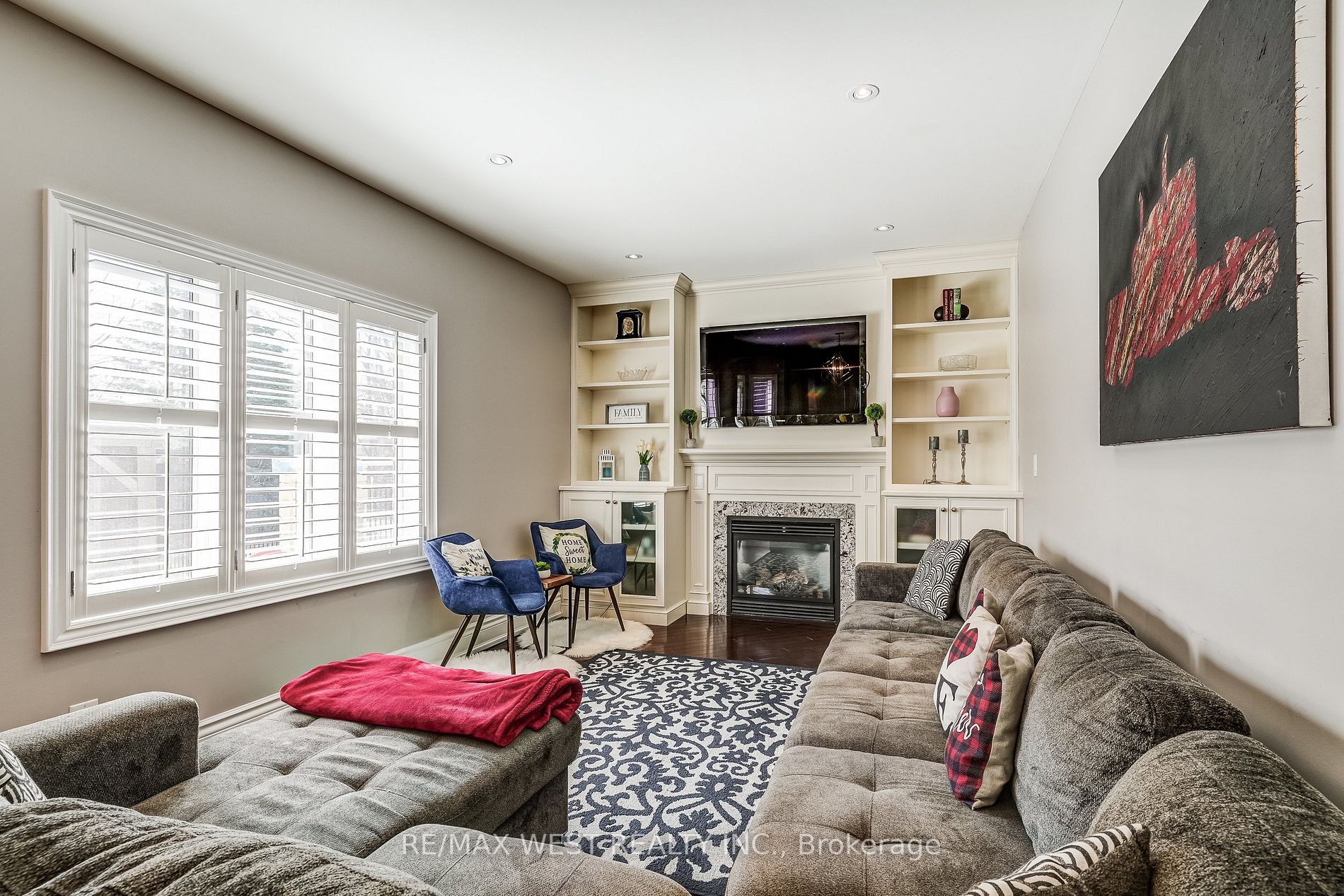 17 Antrim Crt