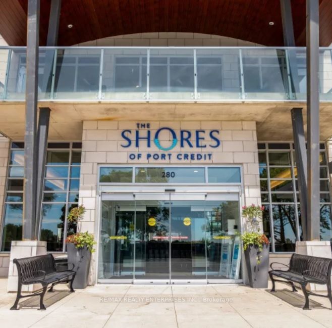 270 Lakeshore Rd W, #204