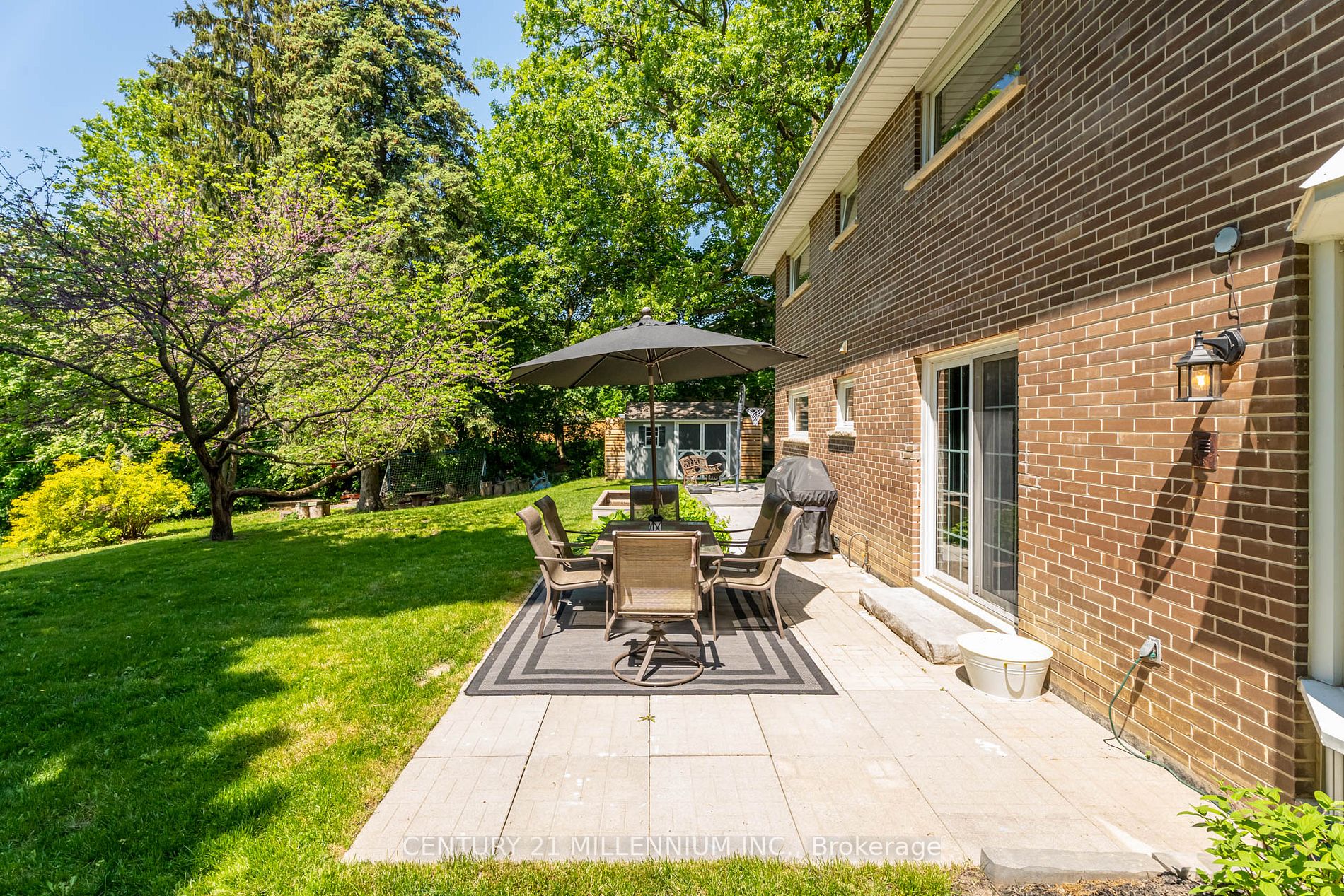 49 Ridgehill Dr