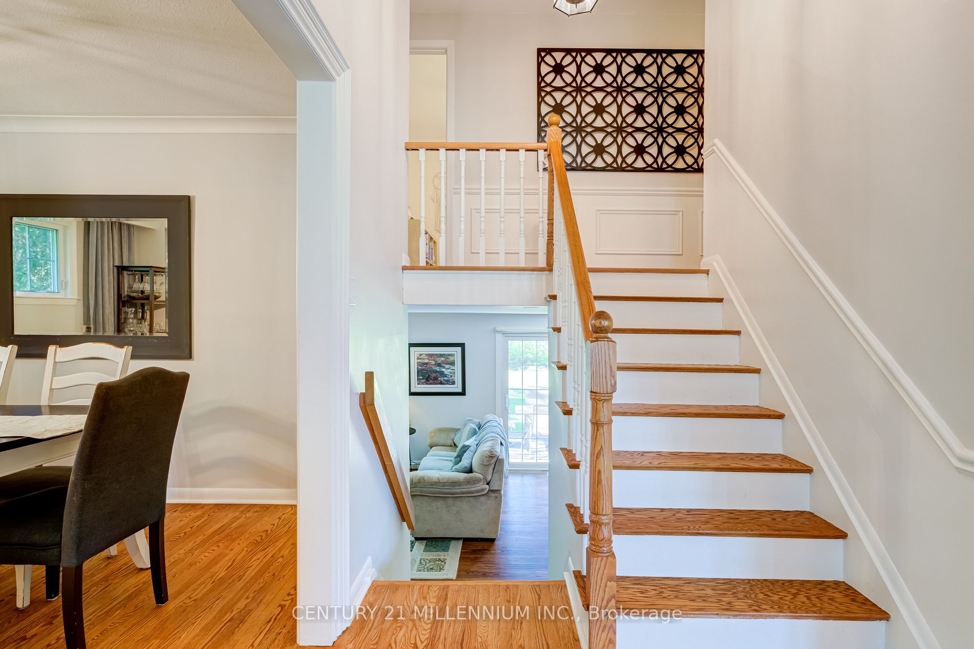 49 Ridgehill Dr