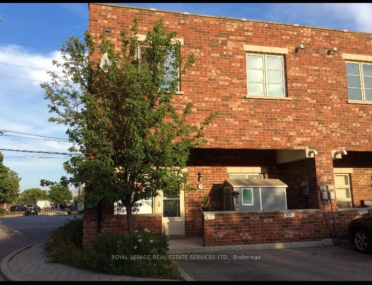 885 Lakeshore Rd E, #11