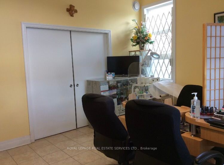 885 Lakeshore Rd E, #11