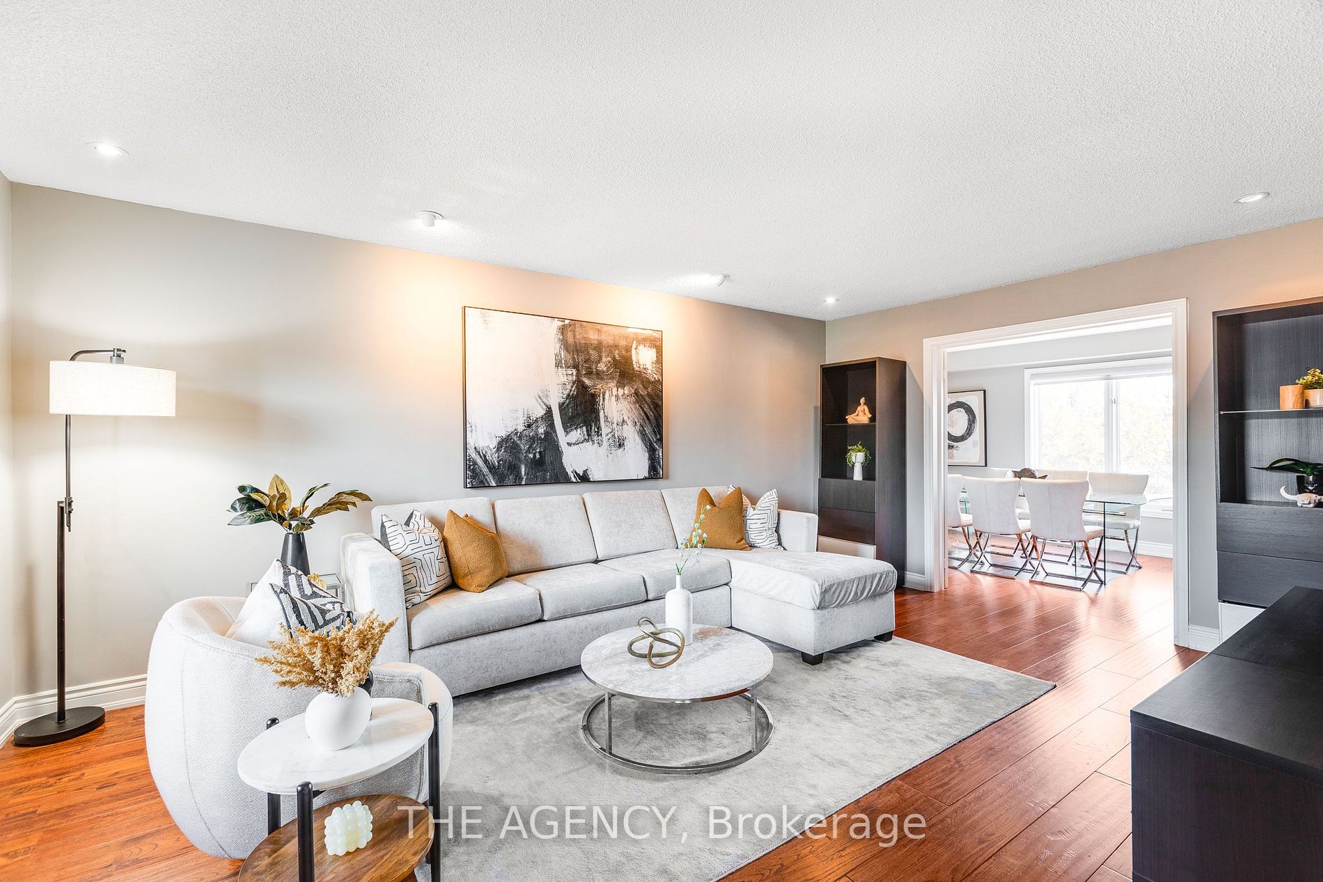 49 Cranston Dr