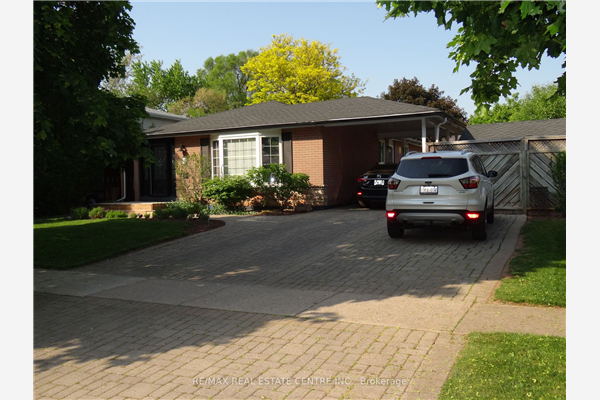 54 Moore Park Cres, Halton Hills