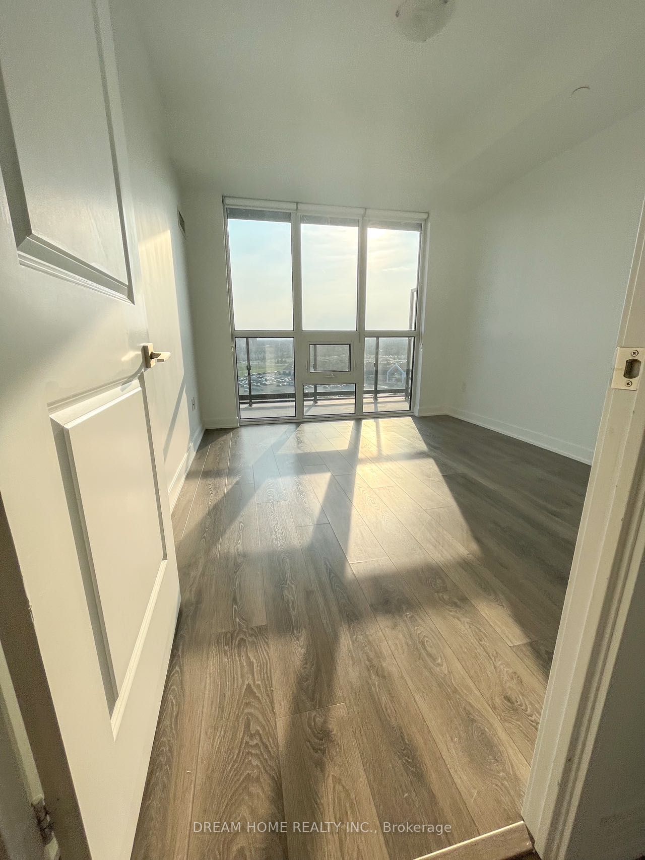 4633 Glen Erin Dr, #1111