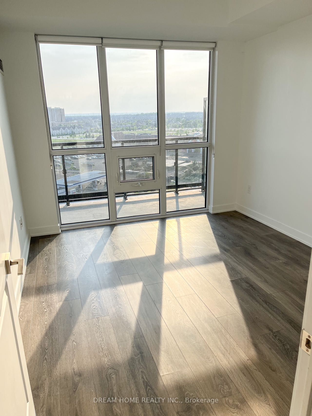 4633 Glen Erin Dr, #1111