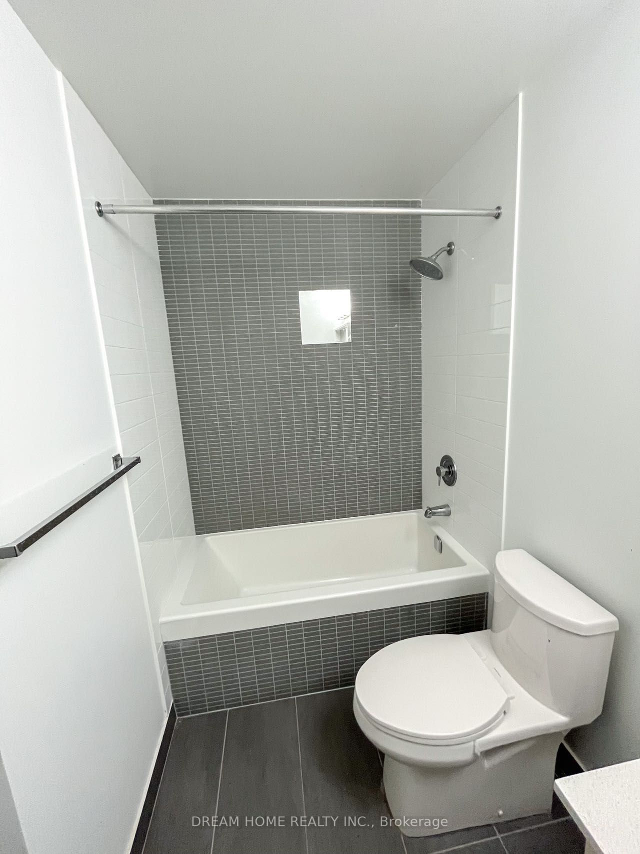 4633 Glen Erin Dr, #1111