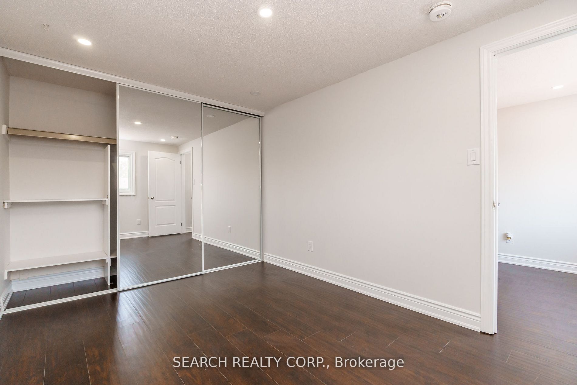 51 Sutter Ave
