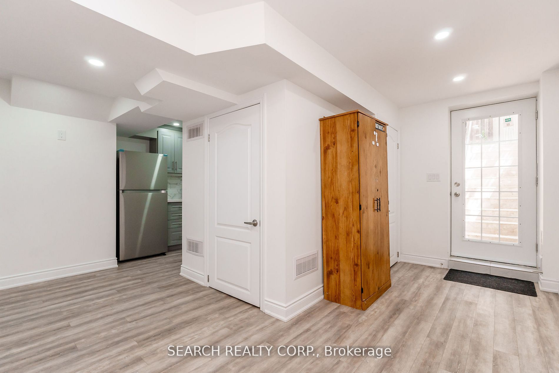 51 Sutter Ave