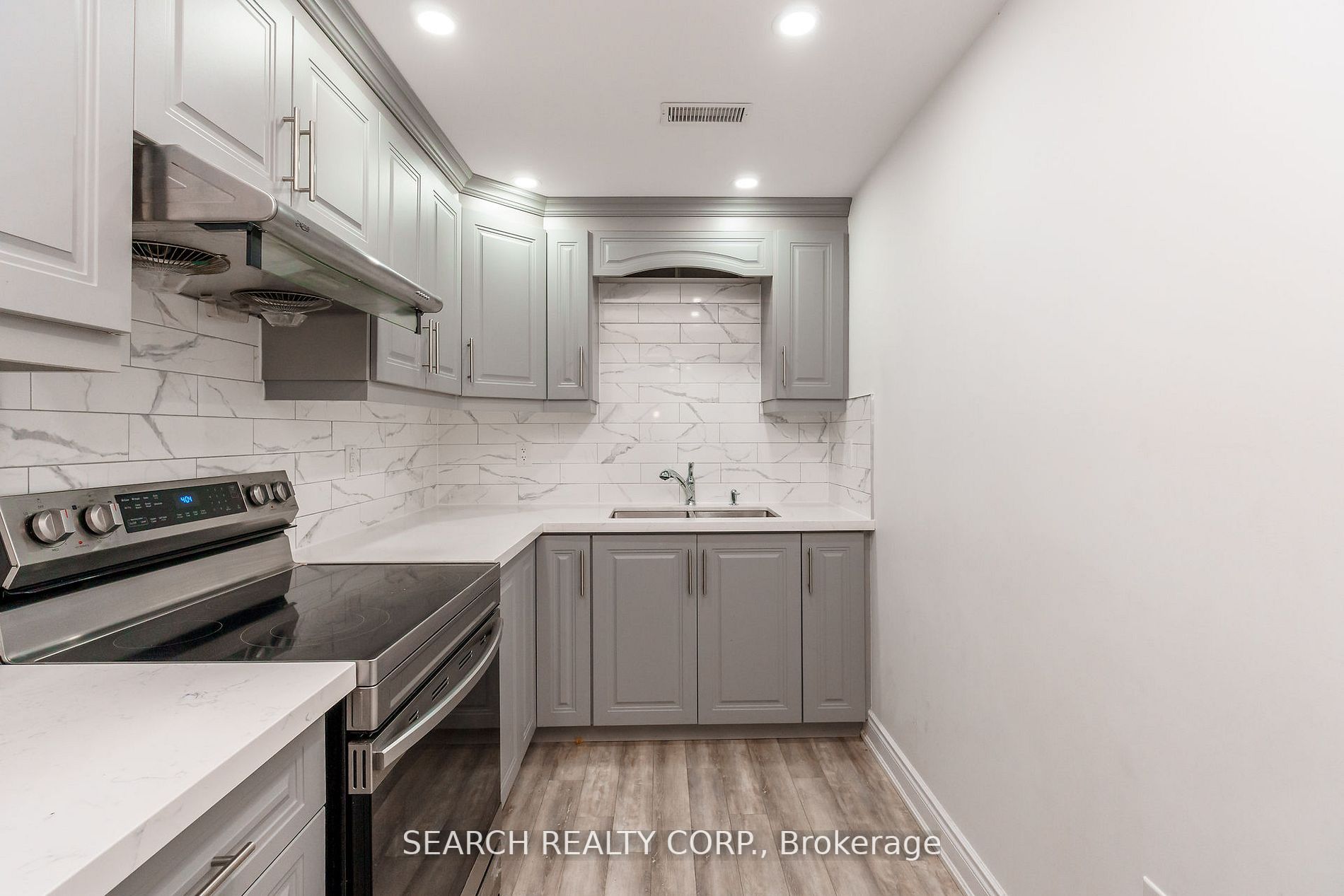 51 Sutter Ave