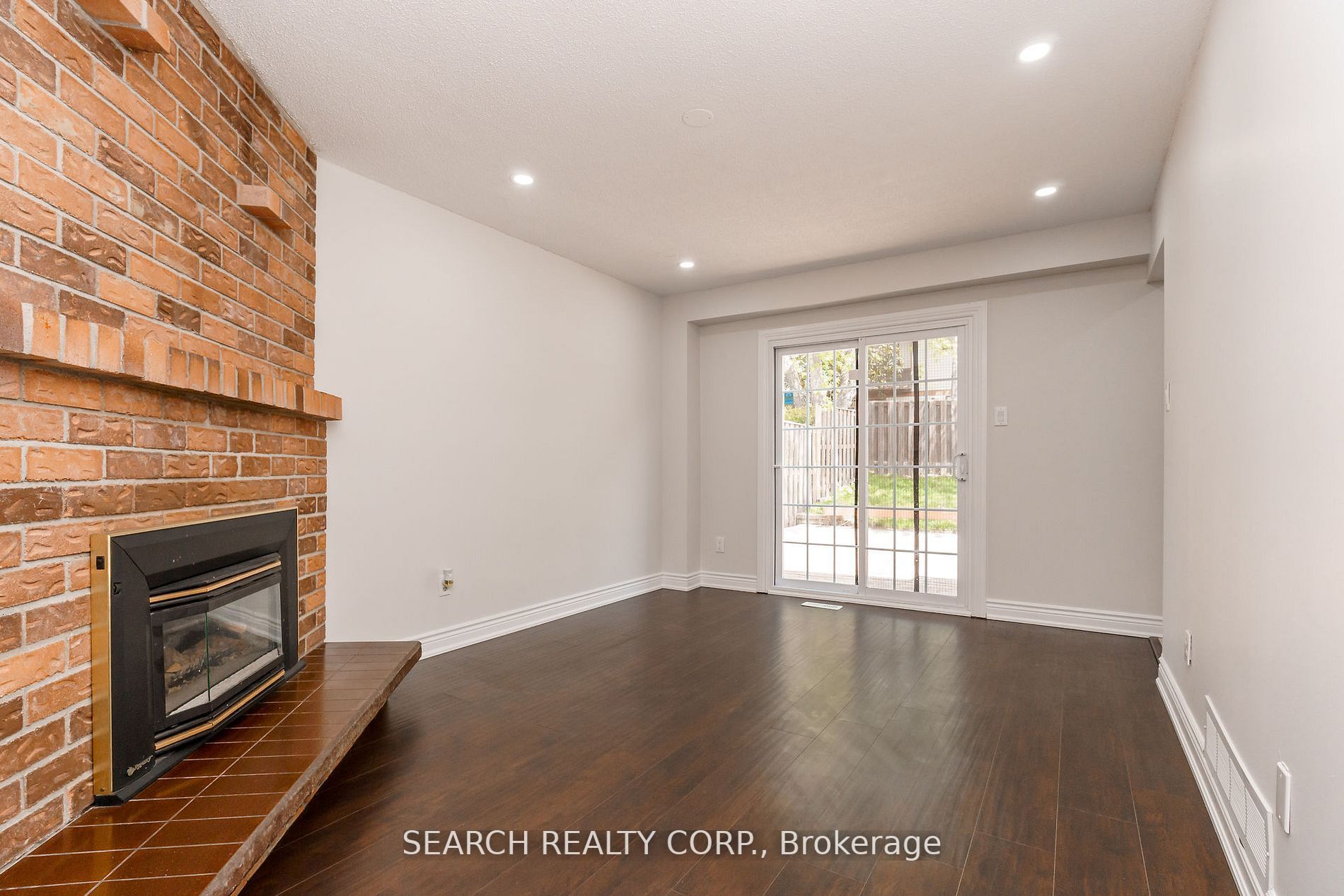 51 Sutter Ave