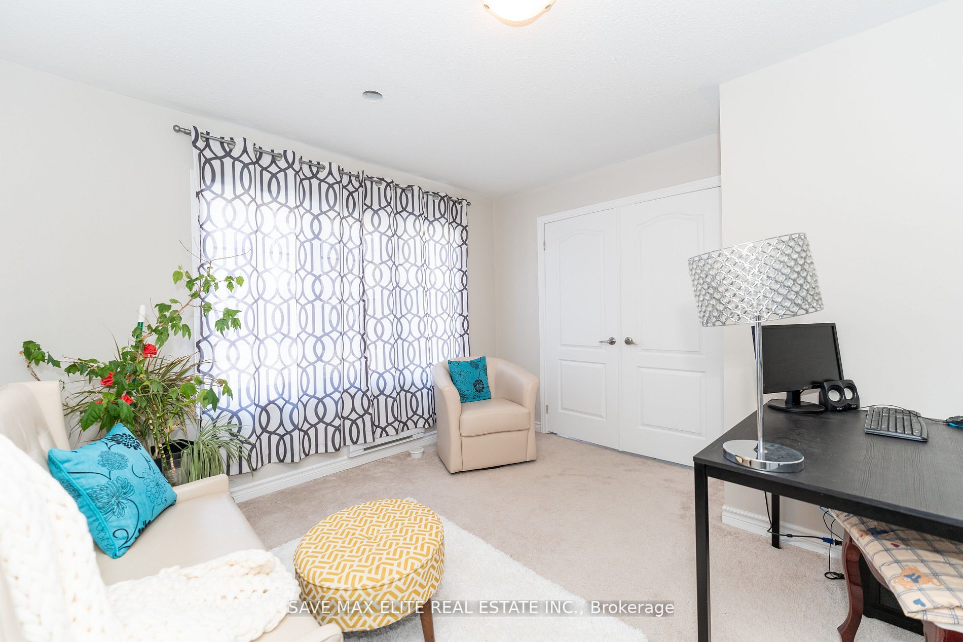 30 Metro Cres