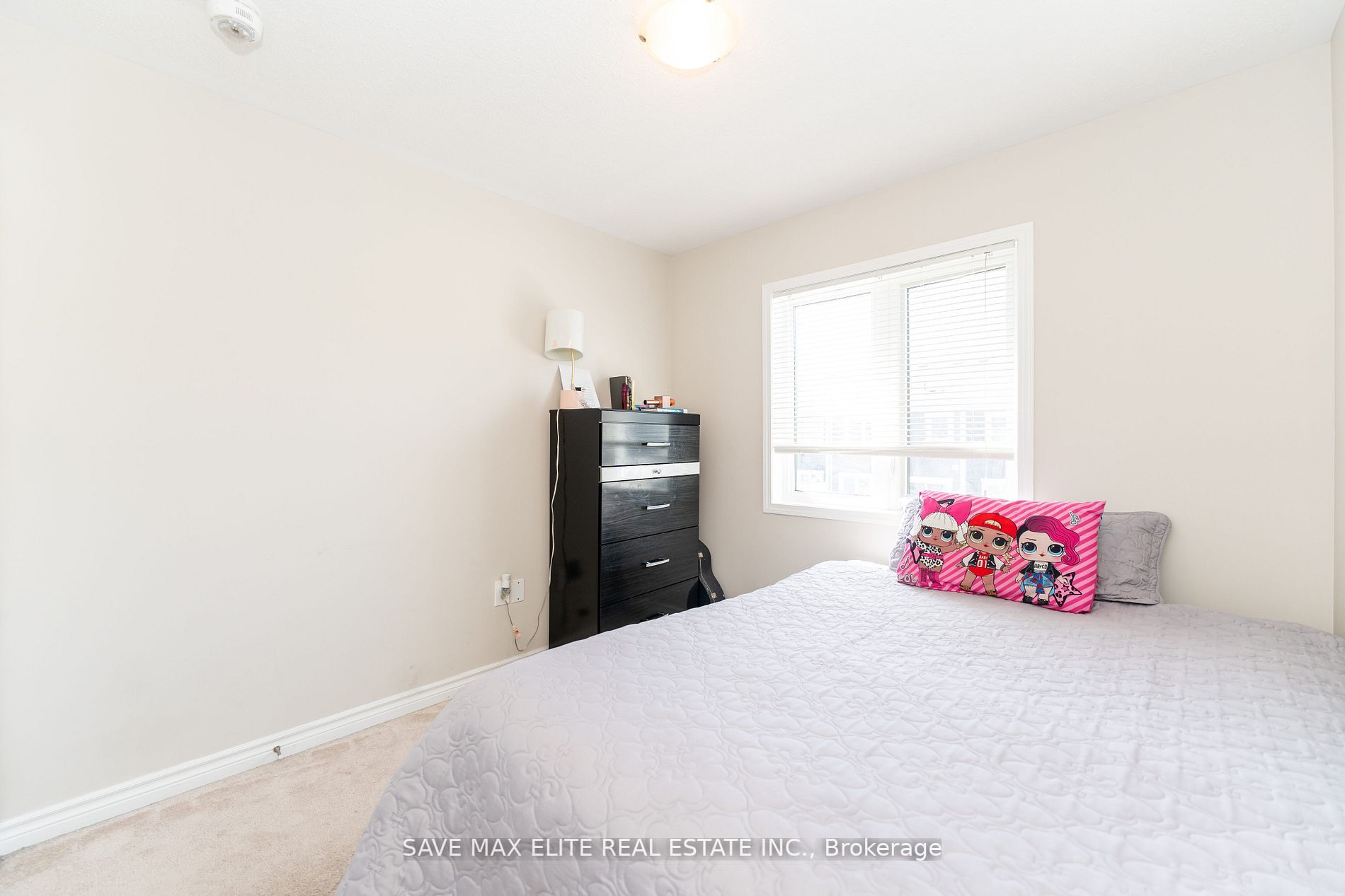 30 Metro Cres