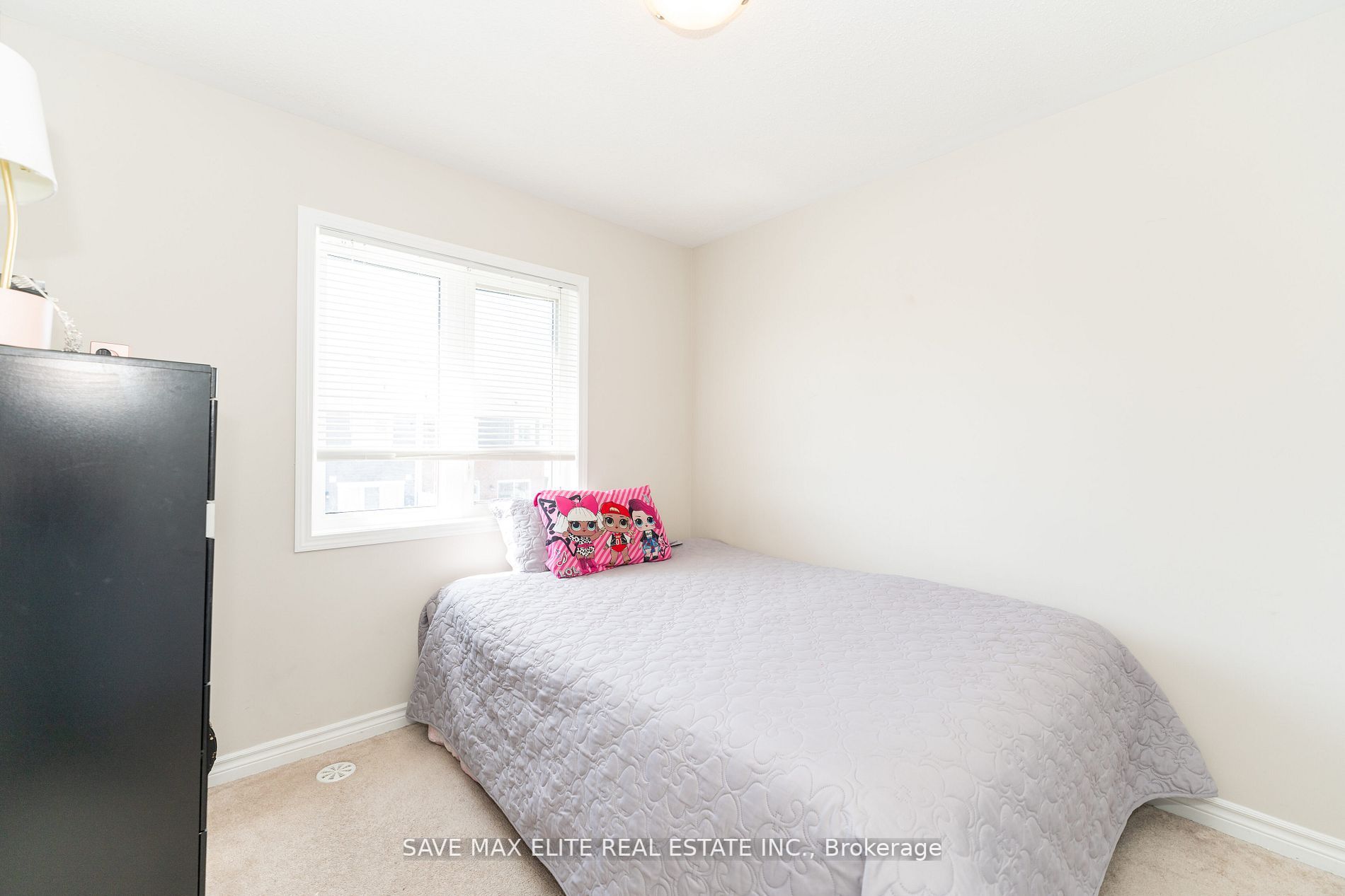 30 Metro Cres