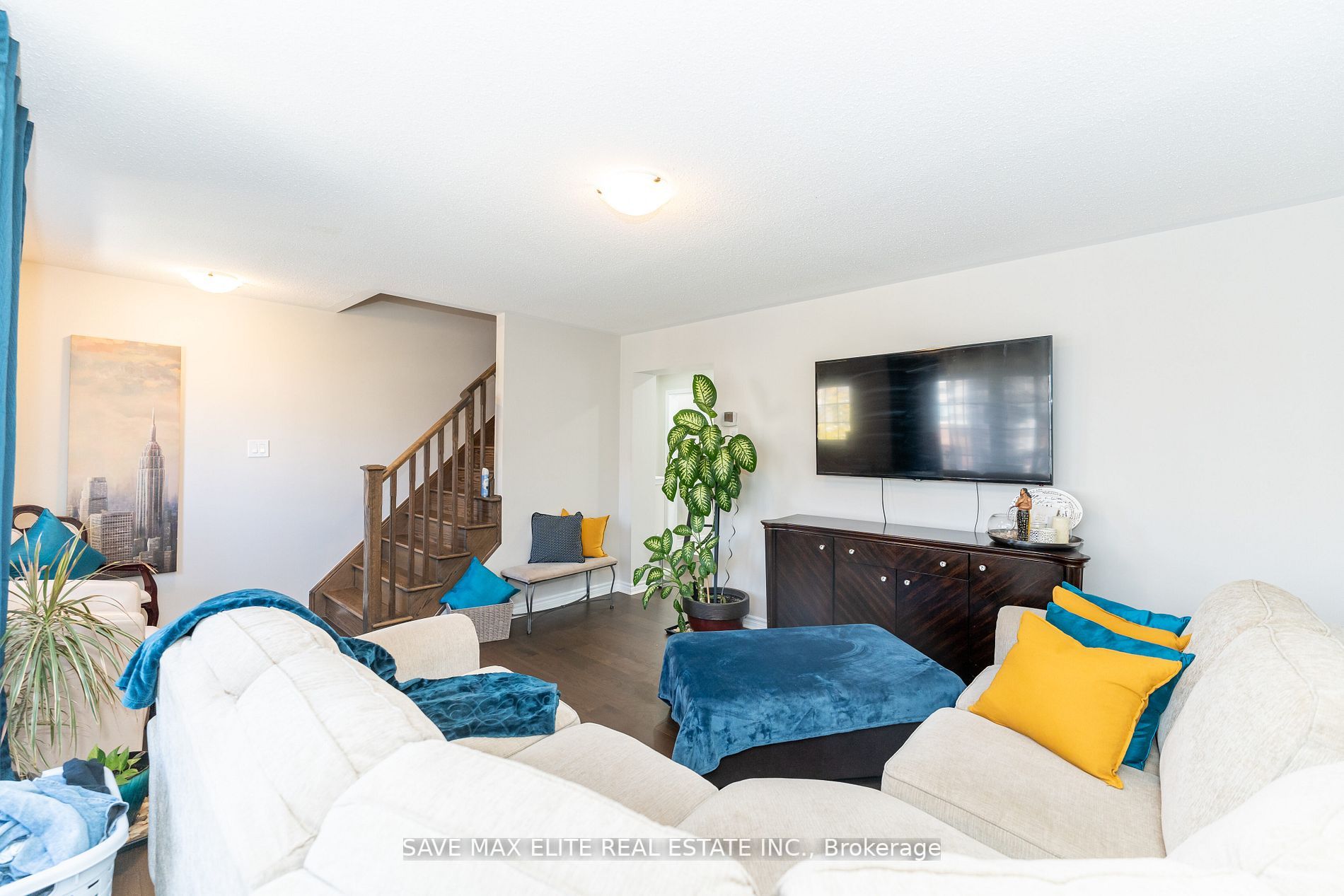 30 Metro Cres