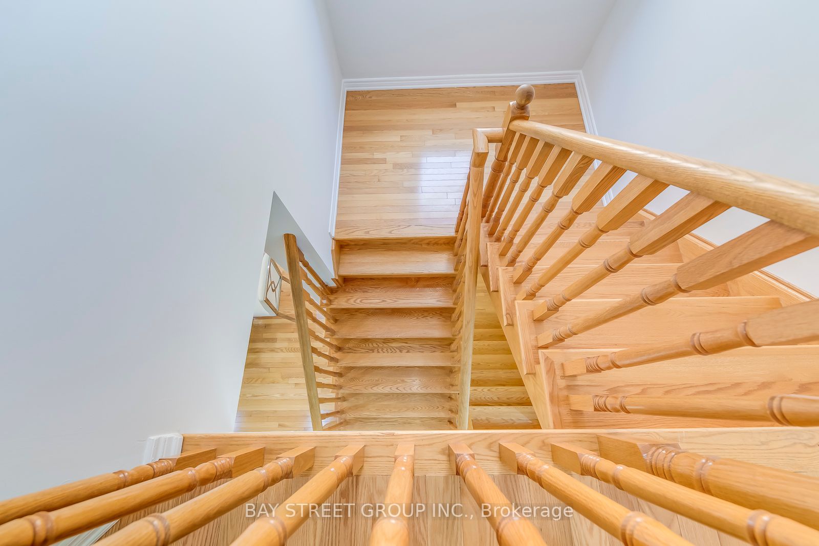 2309 Coronation Dr