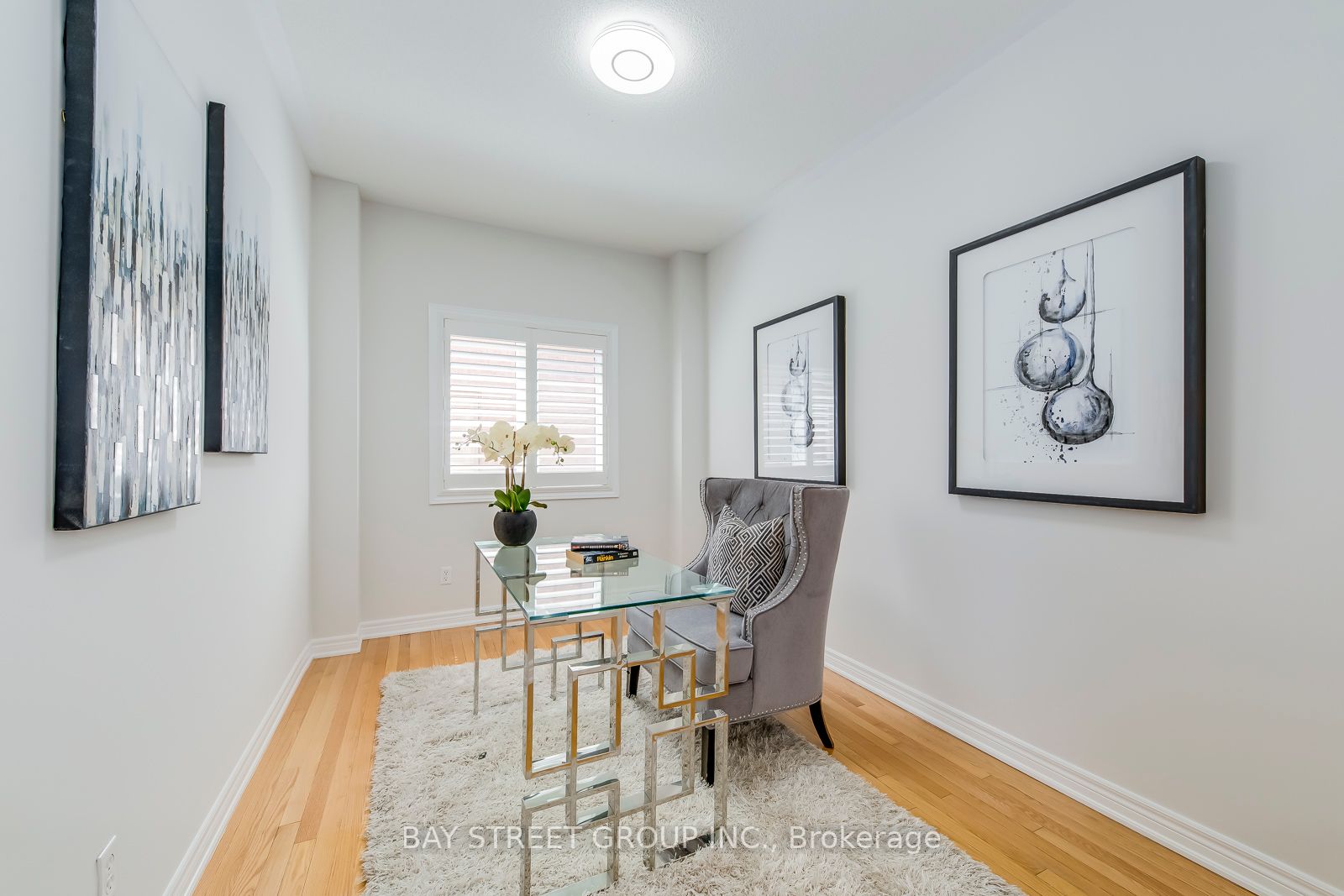2309 Coronation Dr
