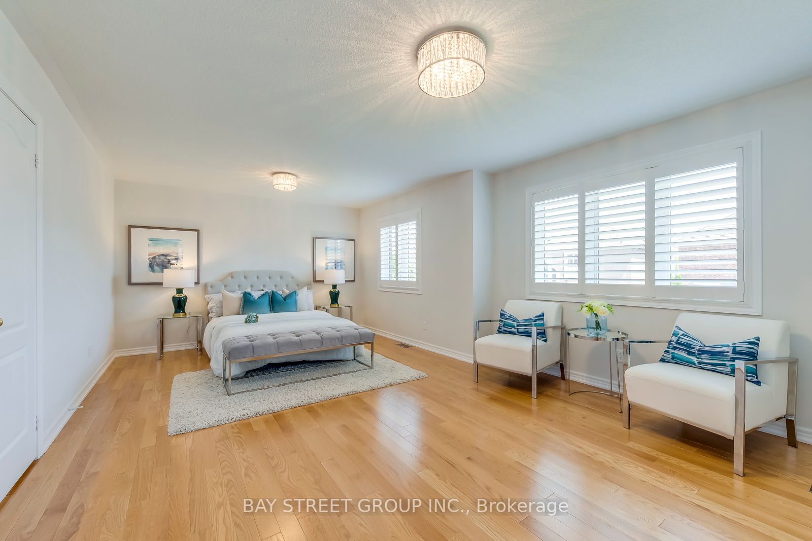 2309 Coronation Dr