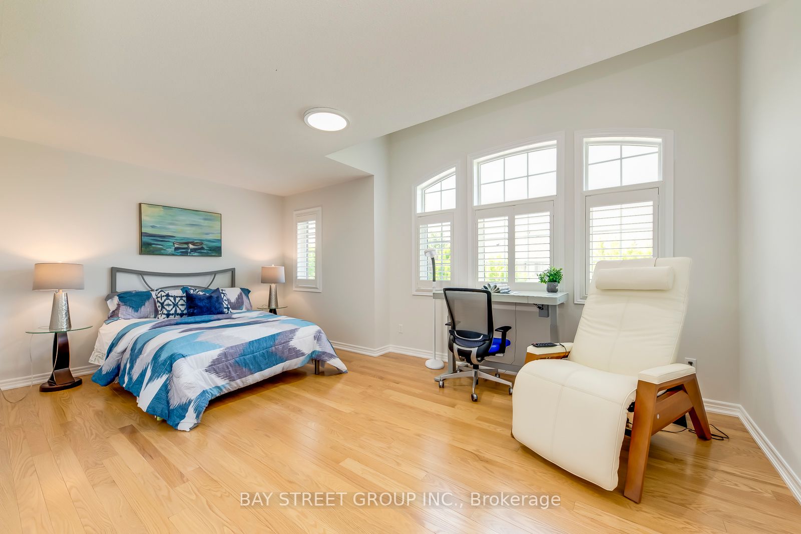 2309 Coronation Dr