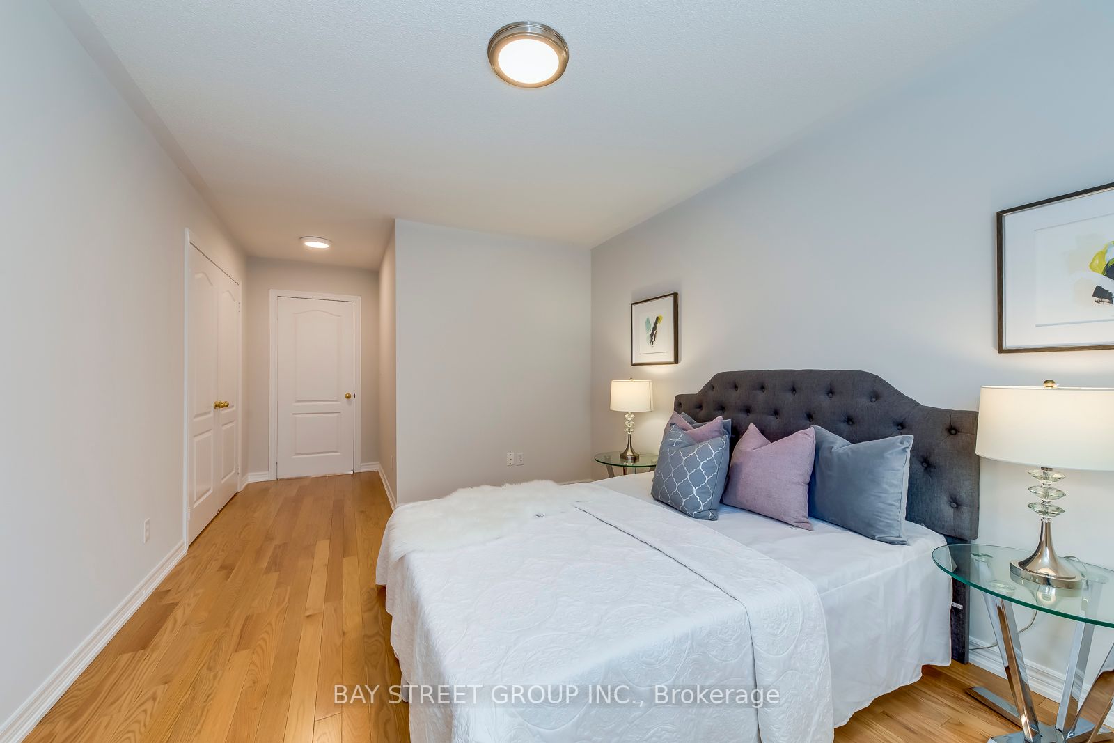 2309 Coronation Dr