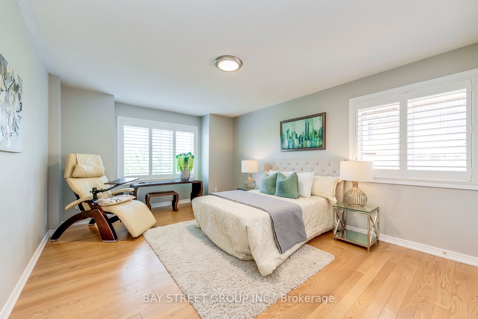 2309 Coronation Dr
