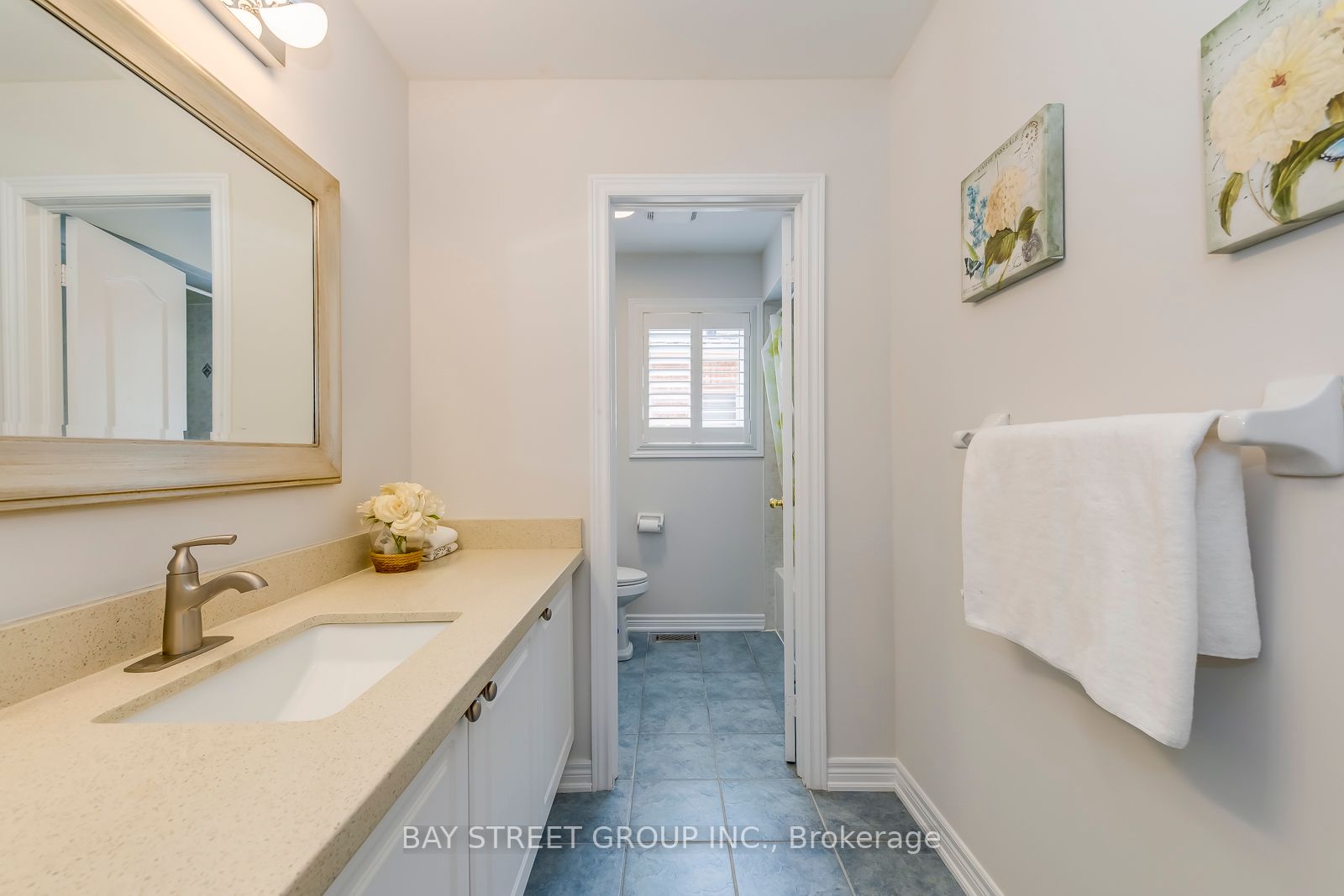 2309 Coronation Dr