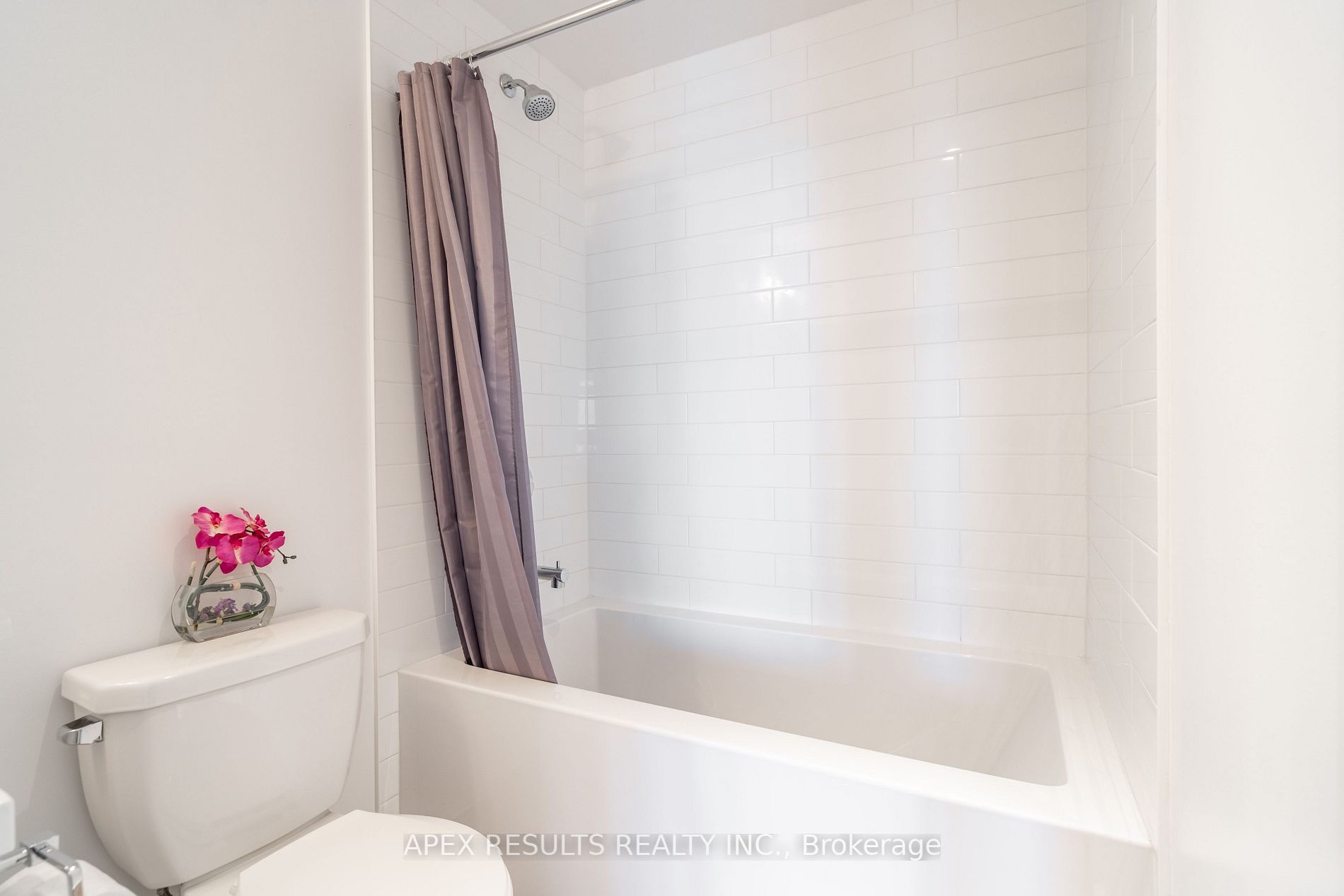 55 Speers Rd, #411