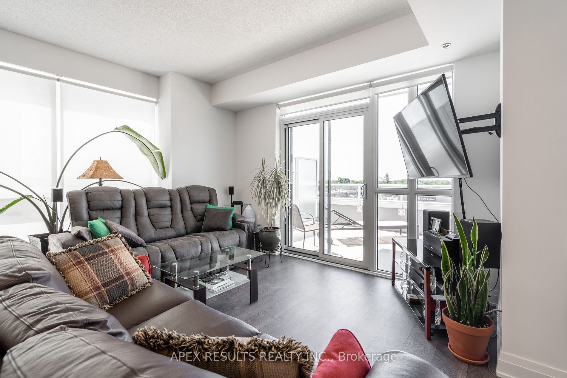 55 Speers Rd, #411