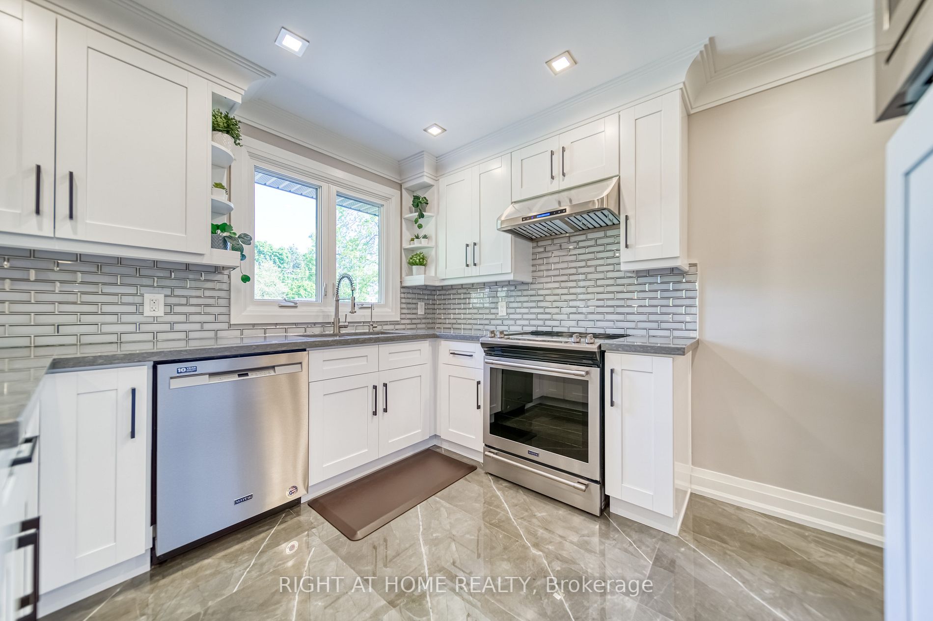 Listing W6081592 - Large Photo # 13