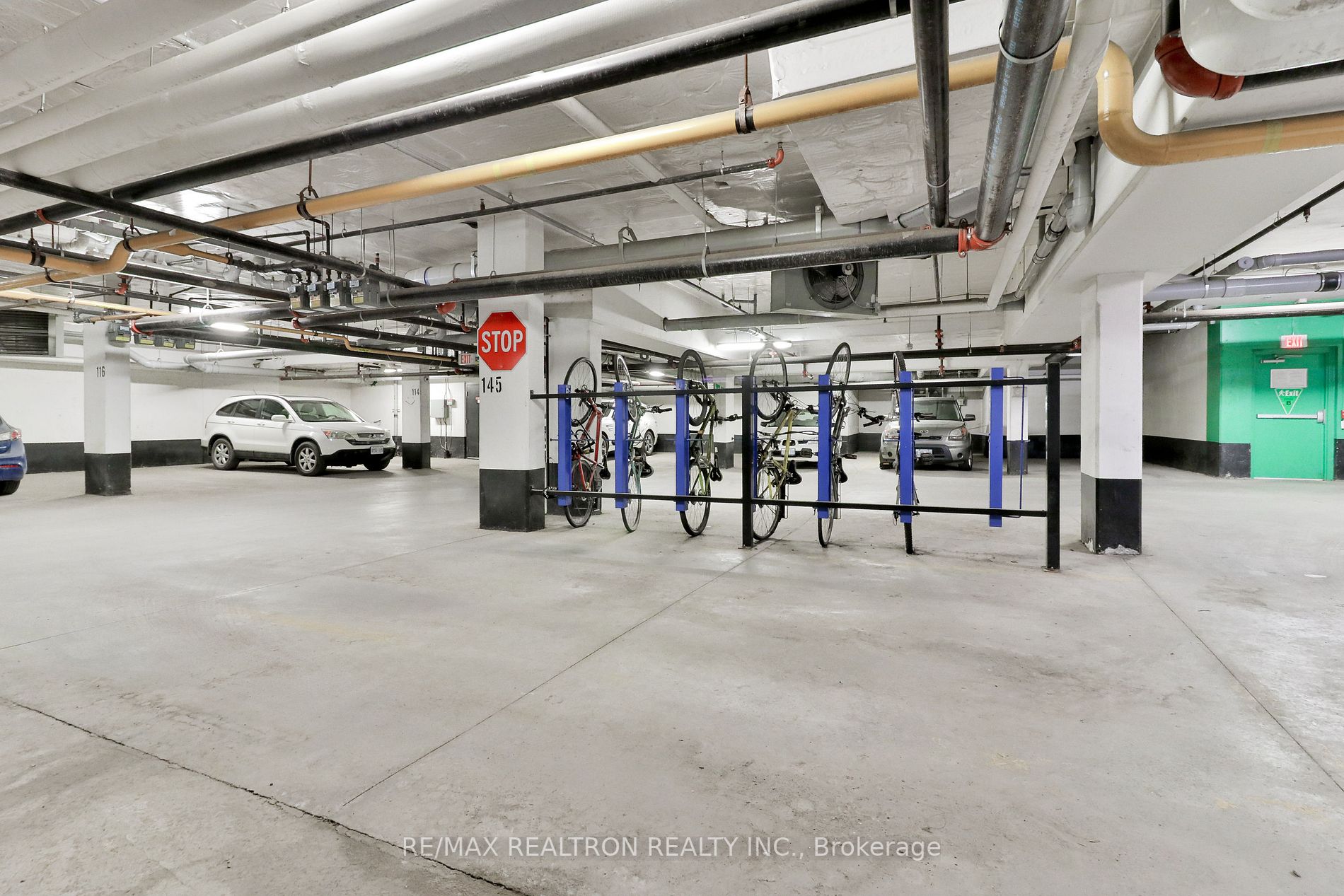 10 Carnation Ave, #19