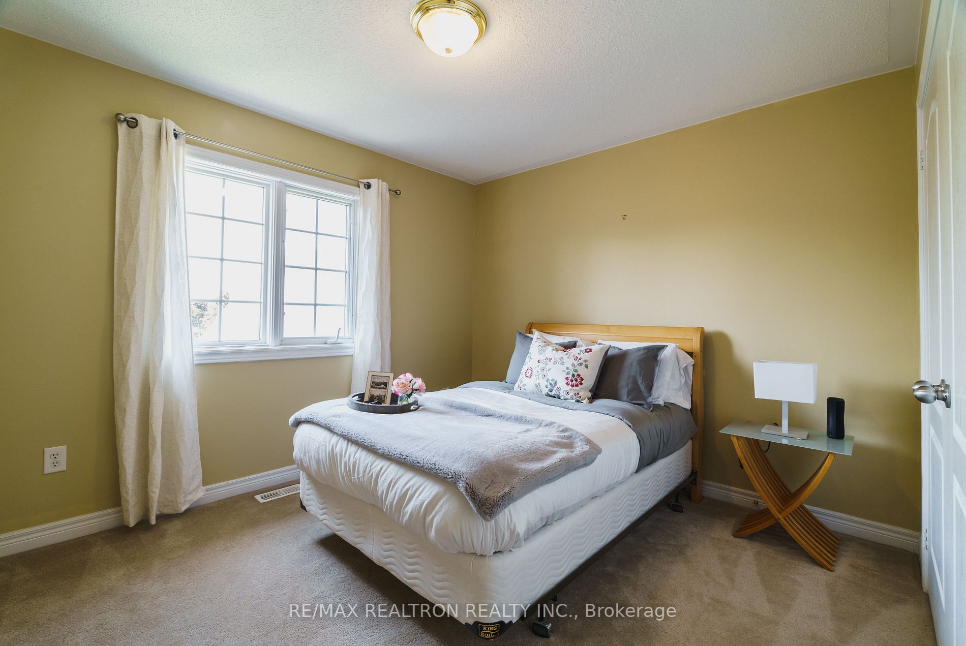 96 Thomas St