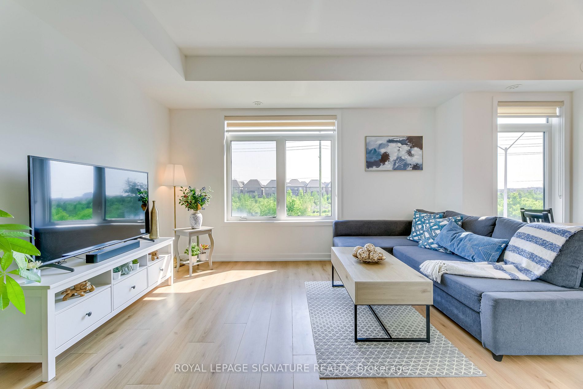 3078 Sixth Line, #322