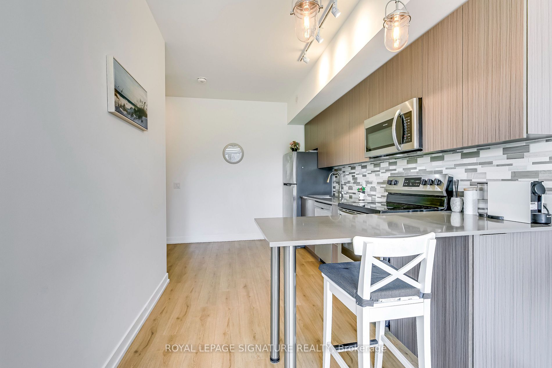 3078 Sixth Line, #322