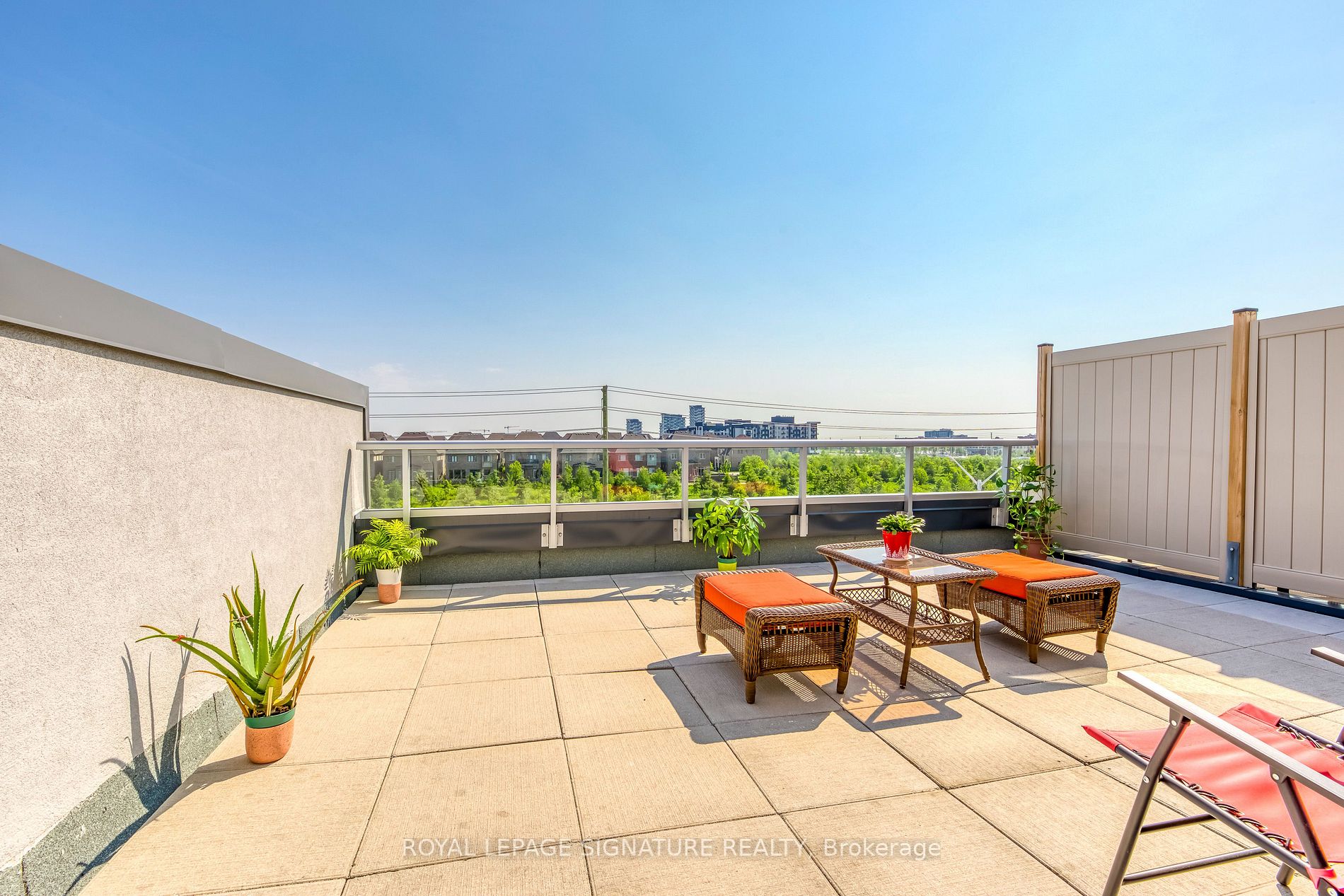 3078 Sixth Line, #322