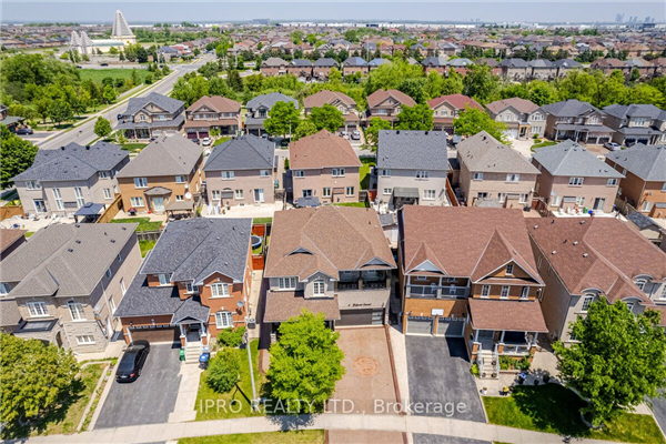 8 Gallpoint Cres, Brampton