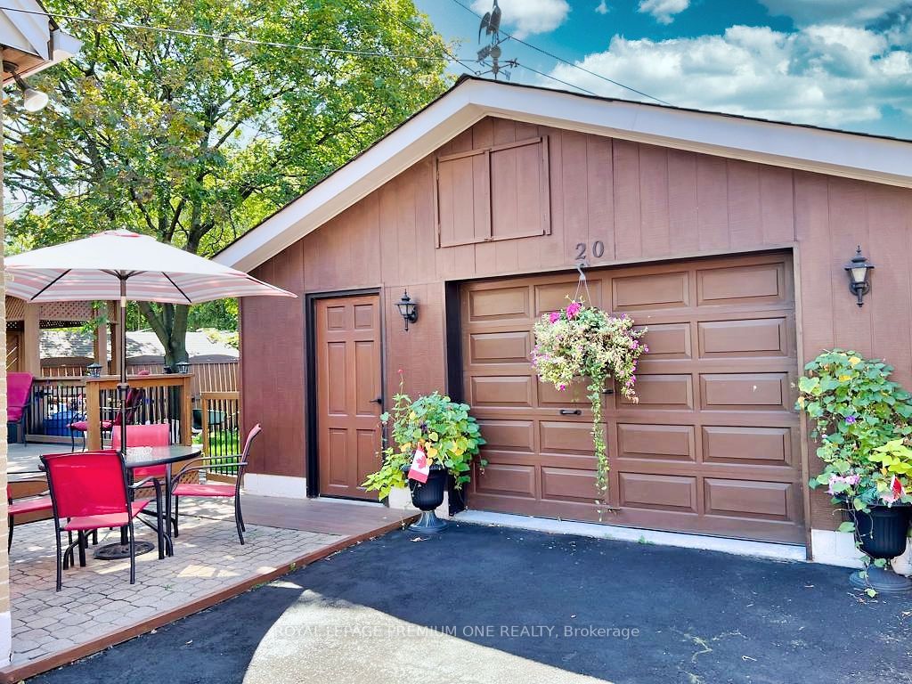 20 Hatfield Crescent