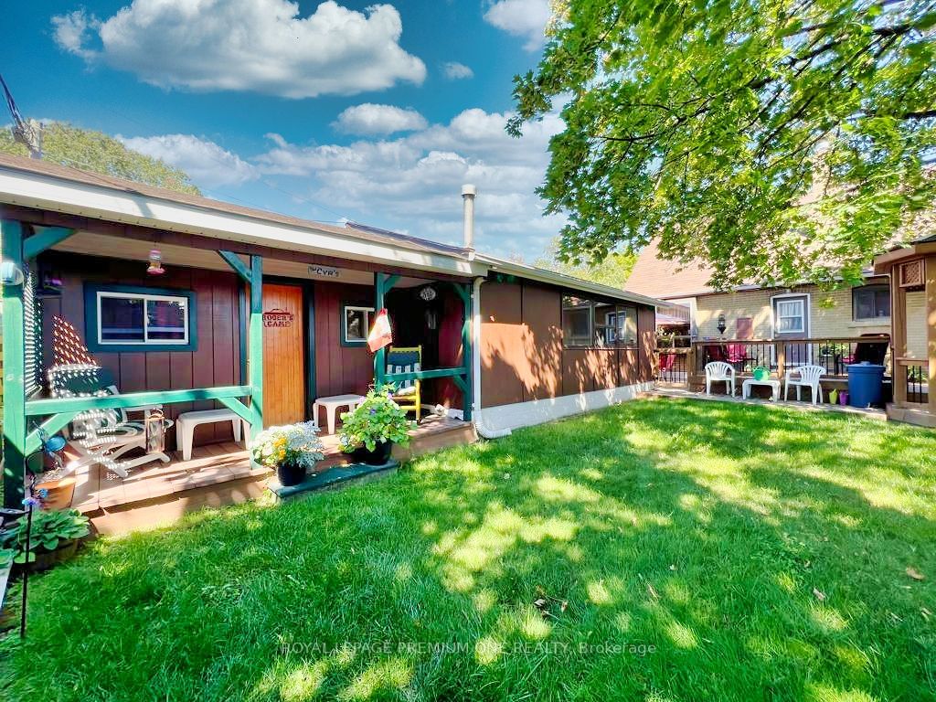 20 Hatfield Crescent