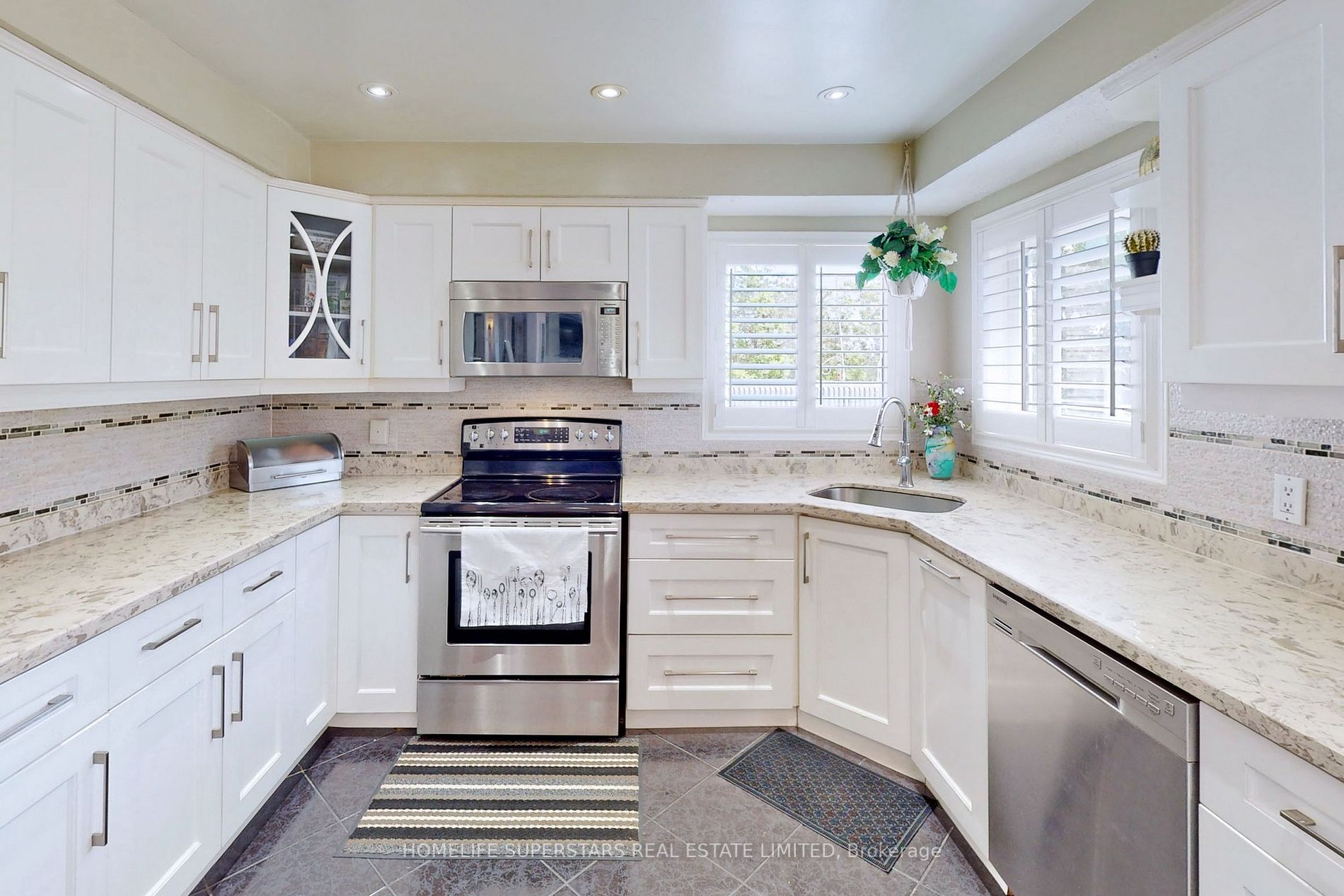 34 Sifford Crt