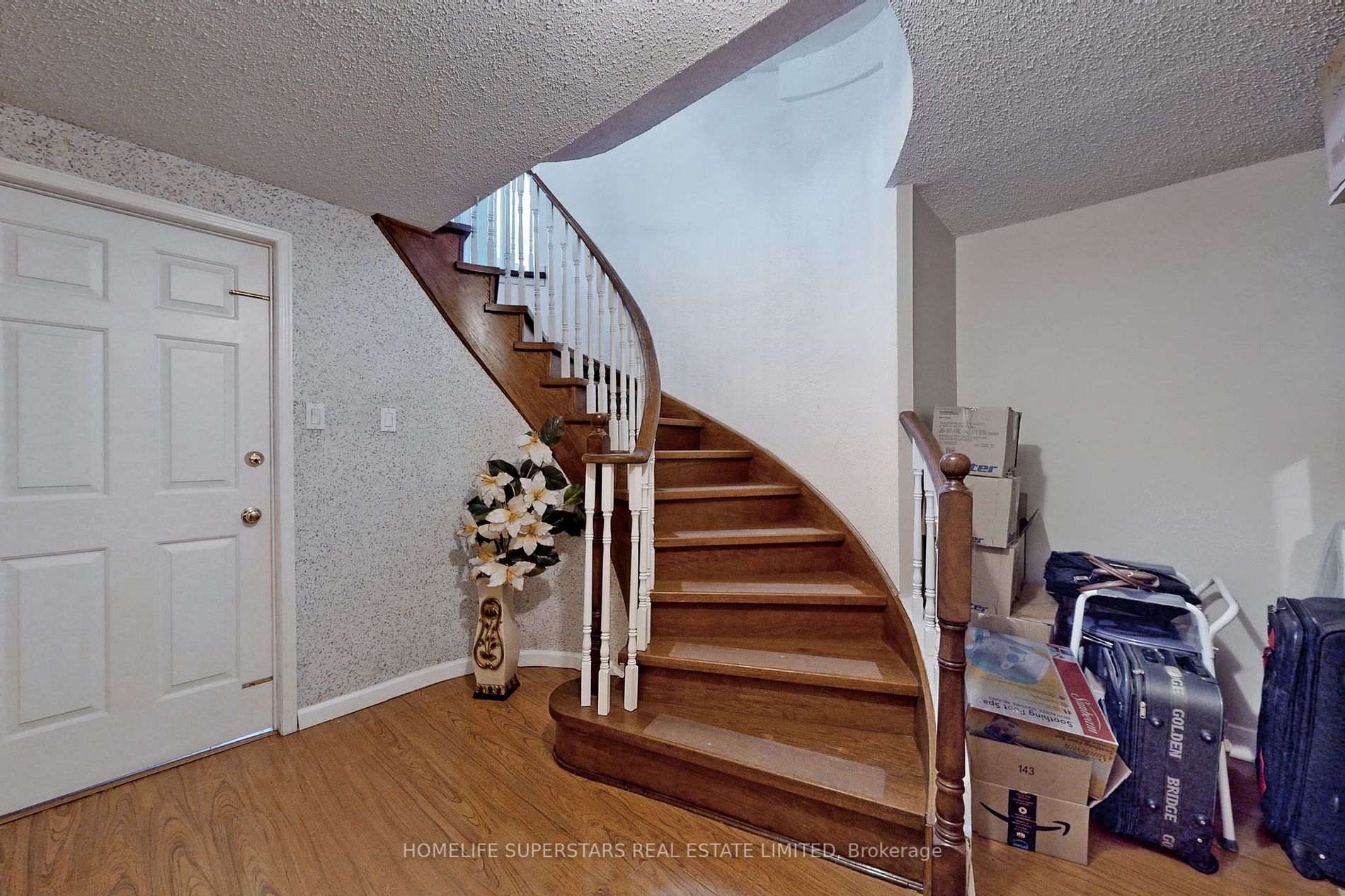 34 Sifford Crt