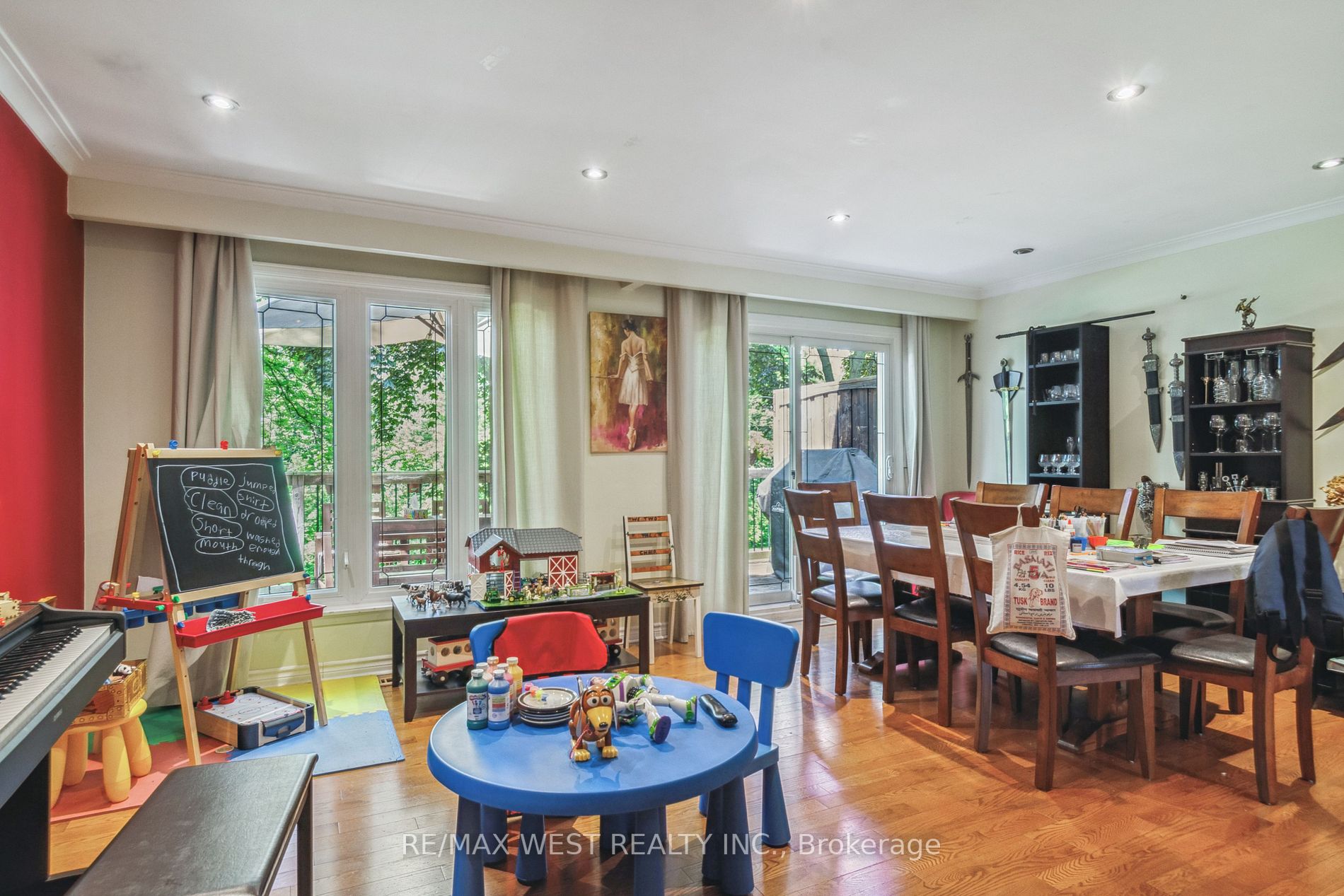 52 Old Burnhamthorpe Road, #2