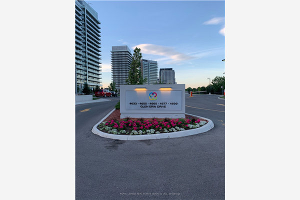 4677 Glen Erin Dr, Mississauga
