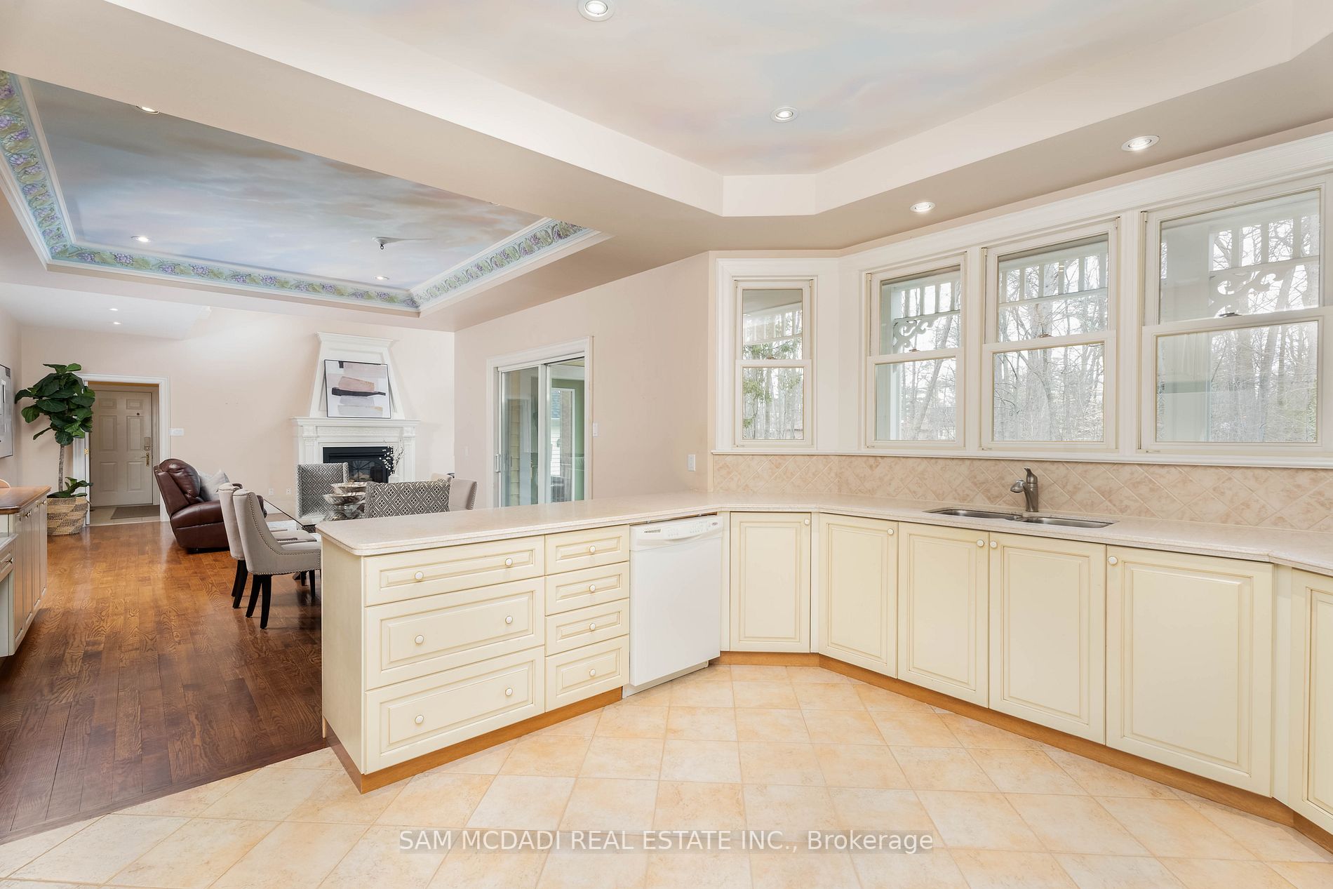 2177 Parker Dr
