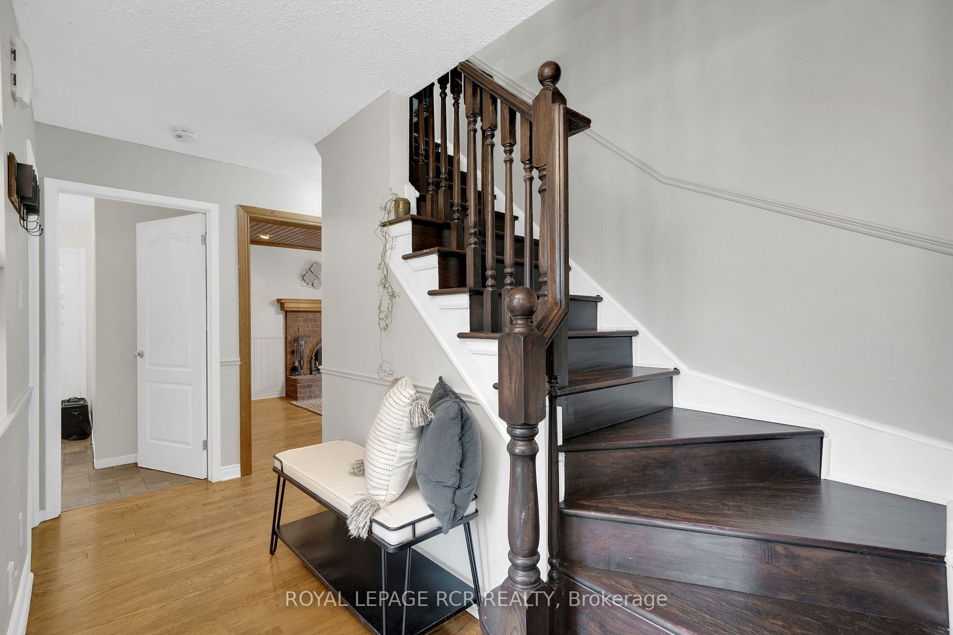 283 Crestwood Rd