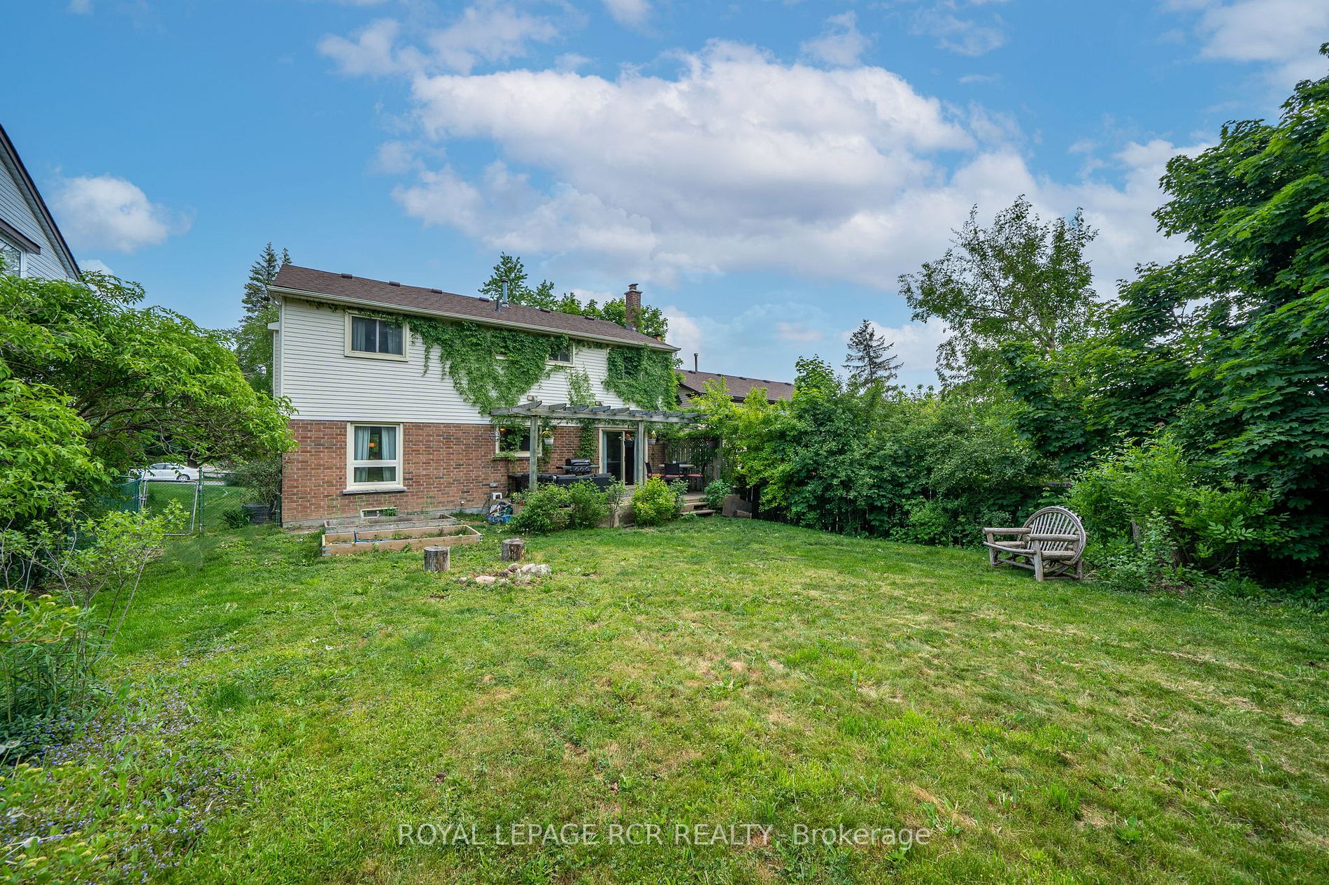 283 Crestwood Rd