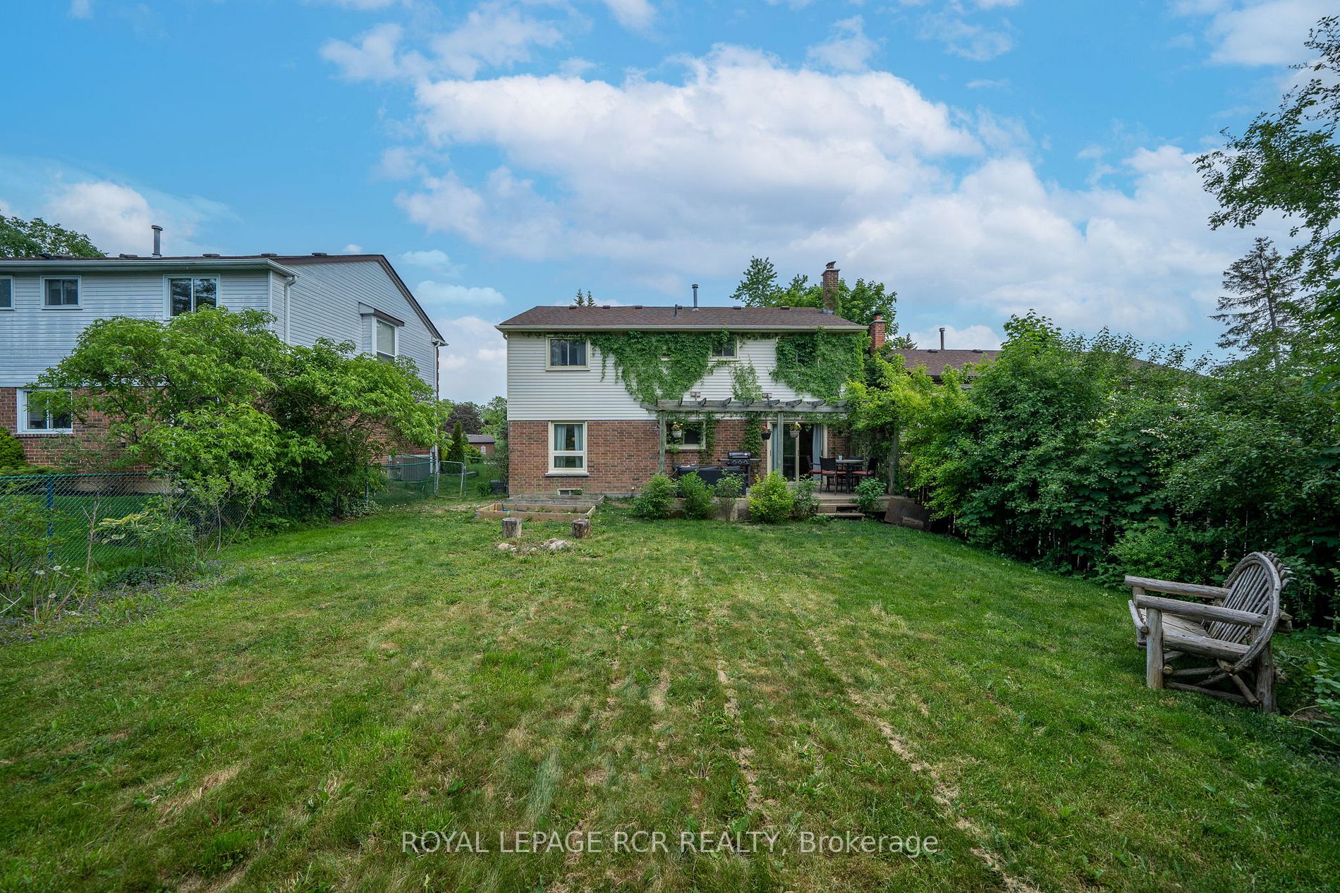 283 Crestwood Rd