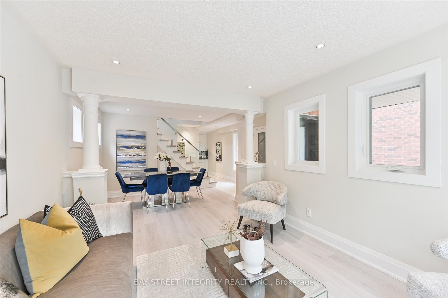 2605 Devonsley Cres