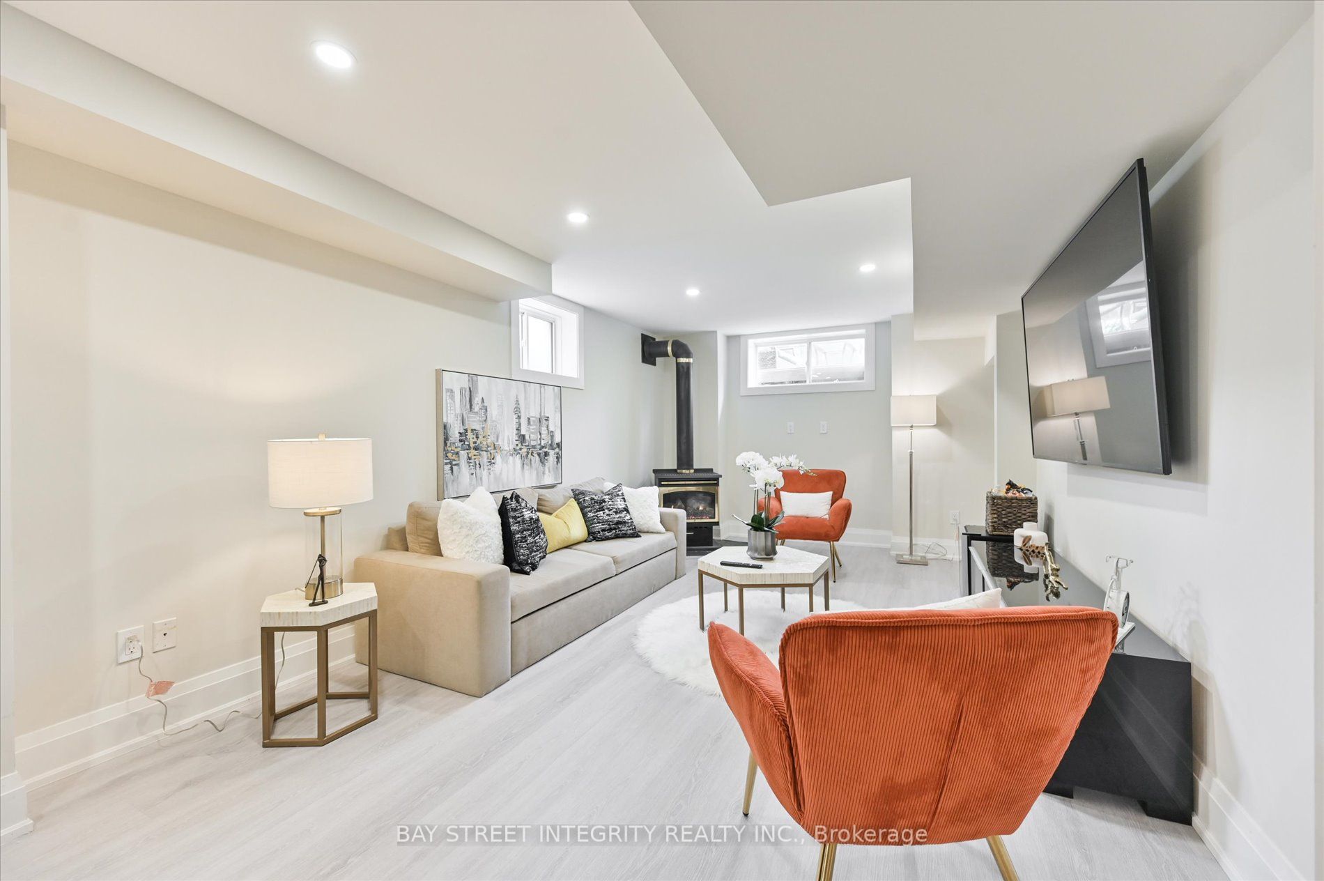 2605 Devonsley Cres