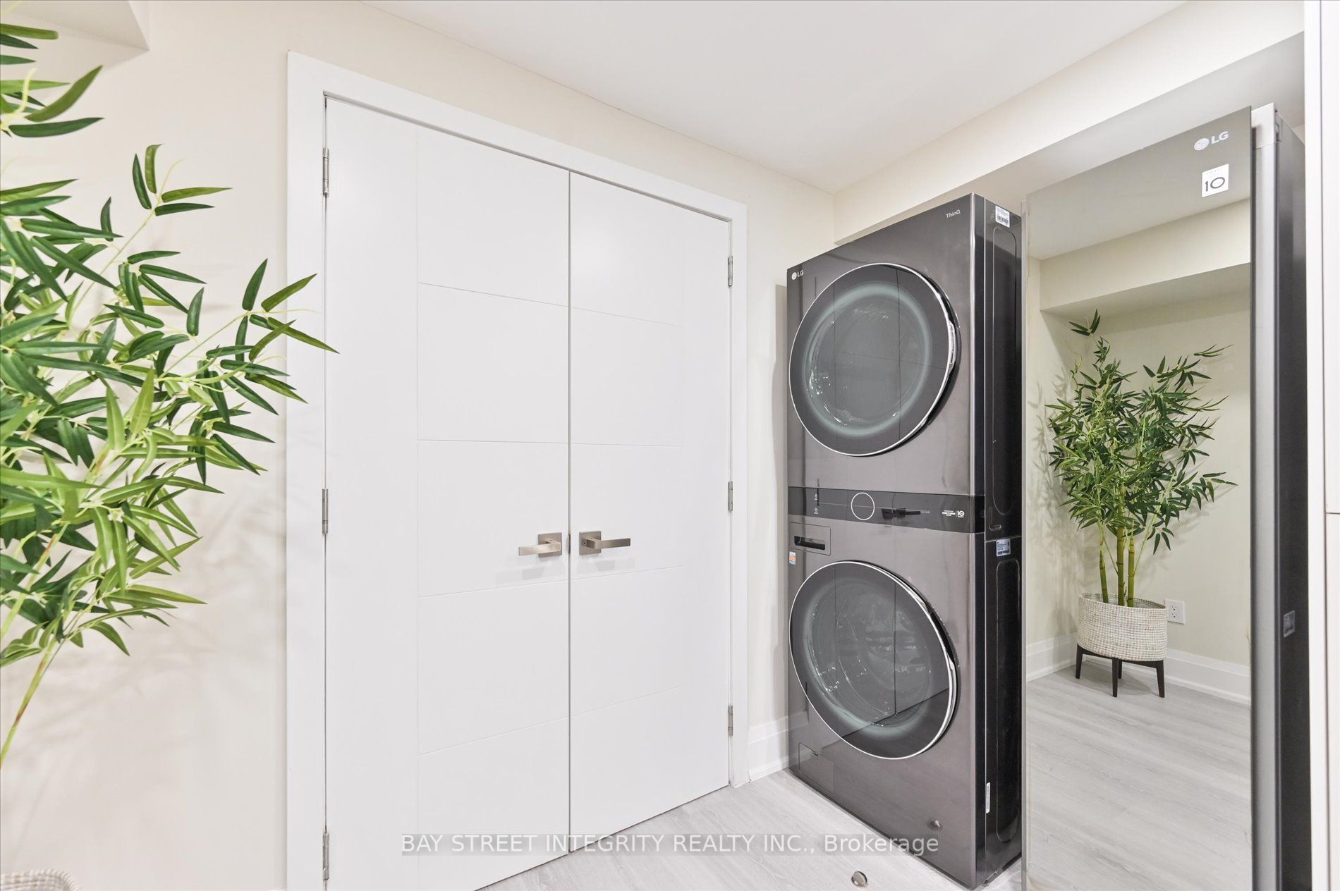 2605 Devonsley Cres